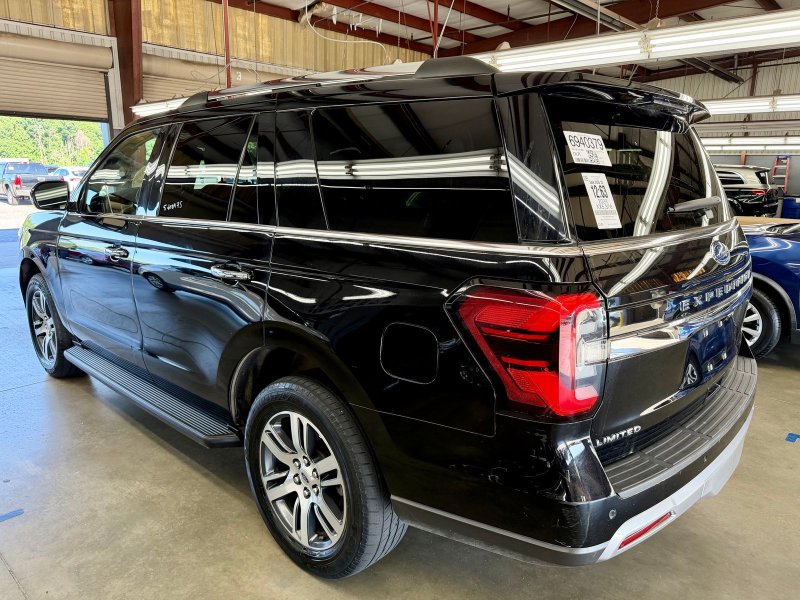 FORD EXPEDITION - 5