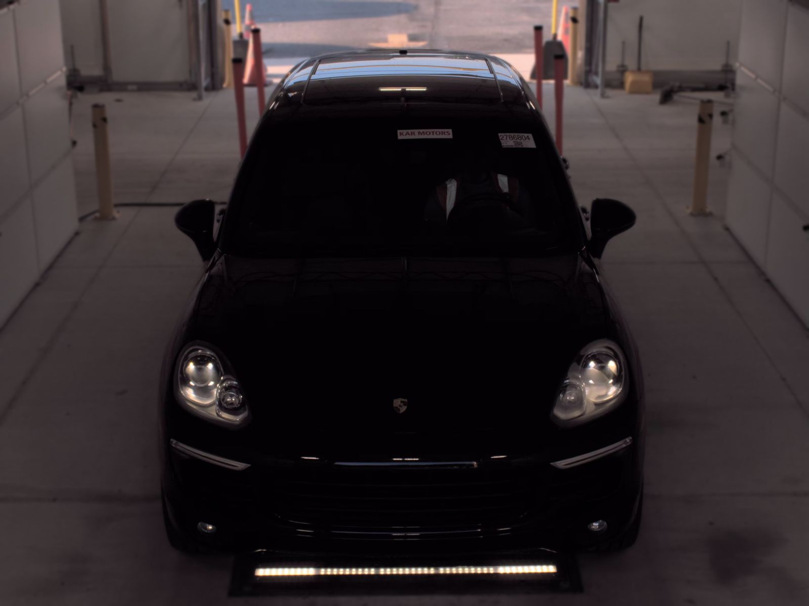PORSCHE CAYENNE - 3