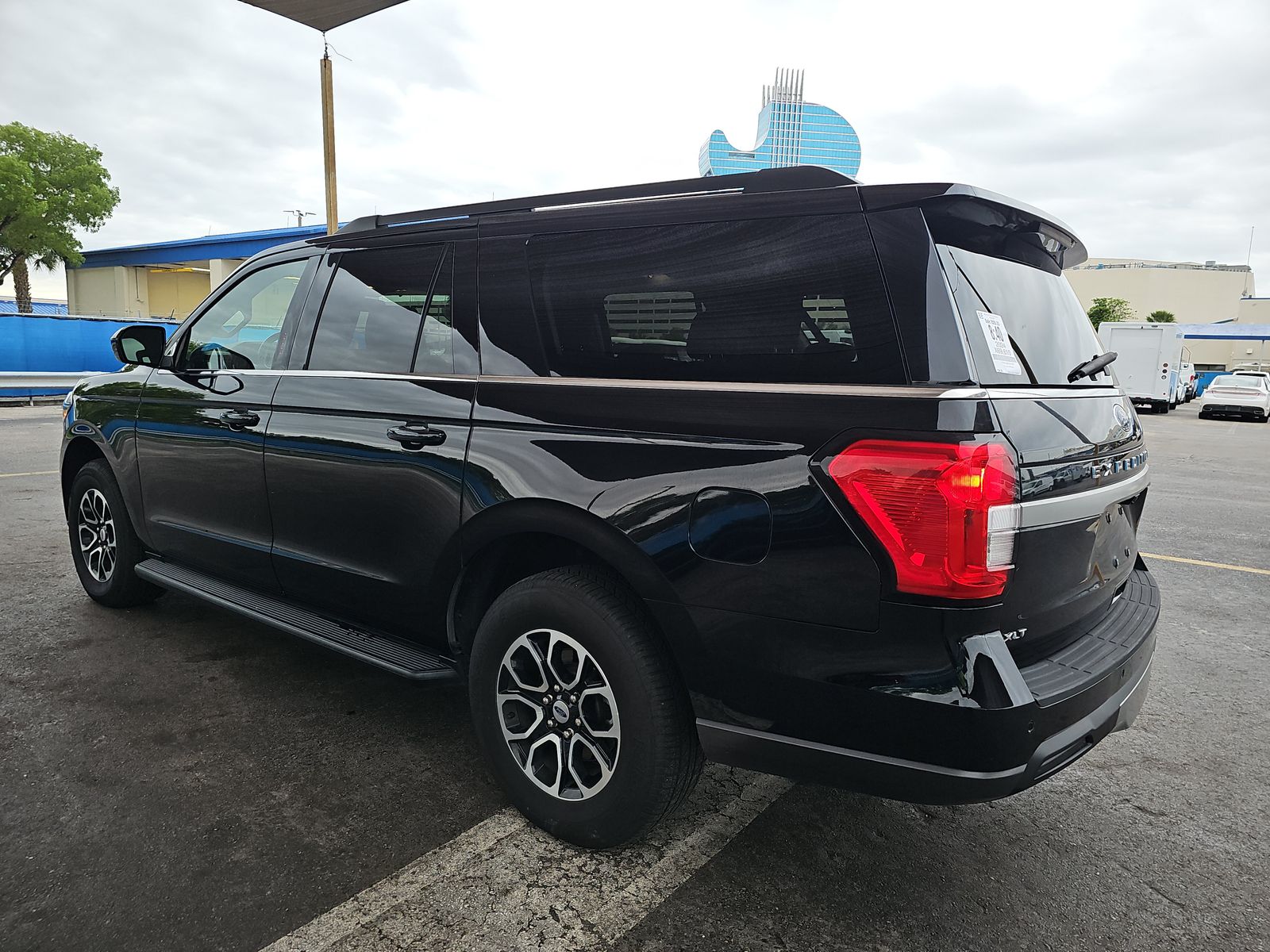 FORD EXPEDITION MAX - 7