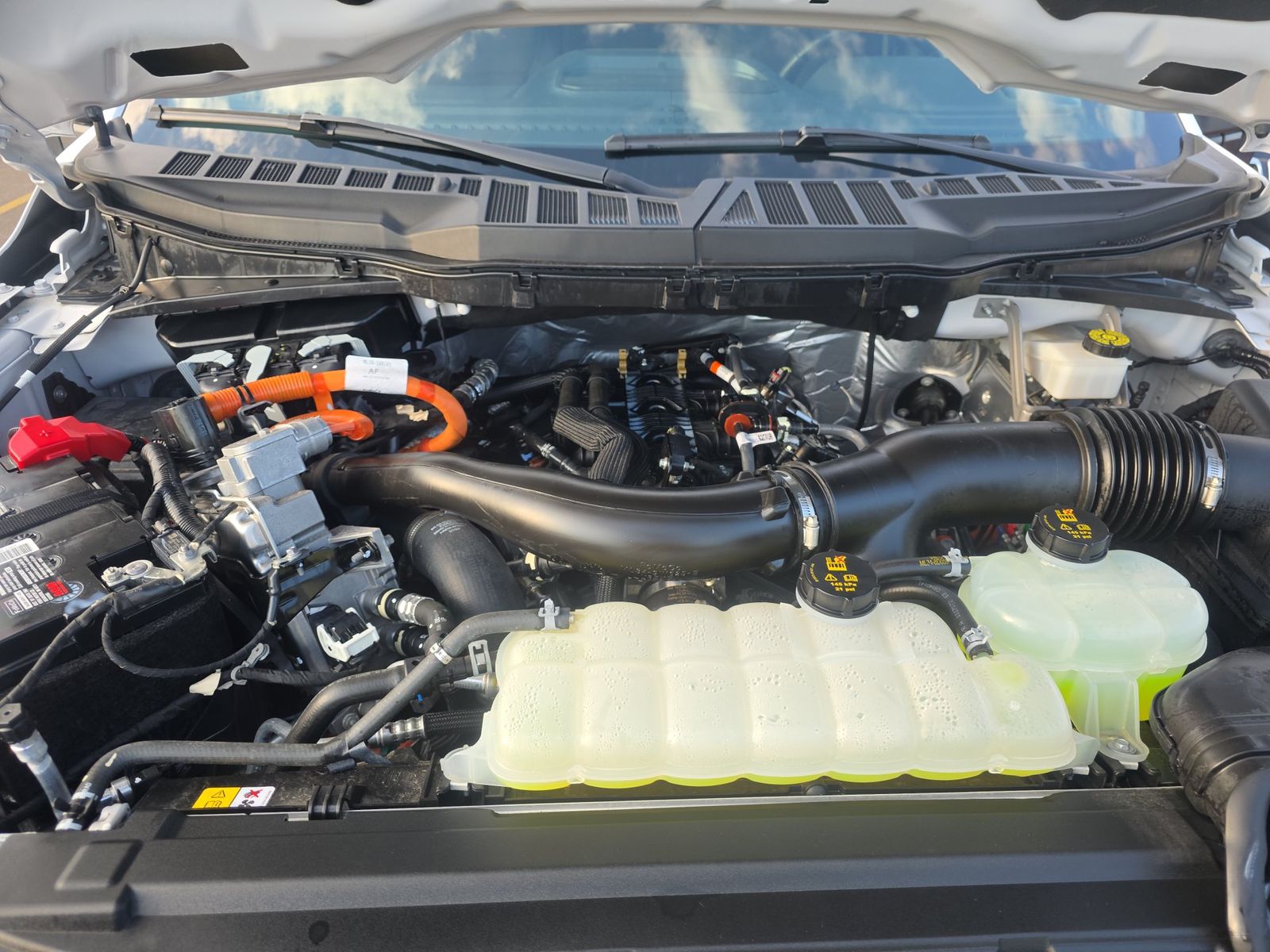 2024 Ford F-150 Hybrid XLT AWD