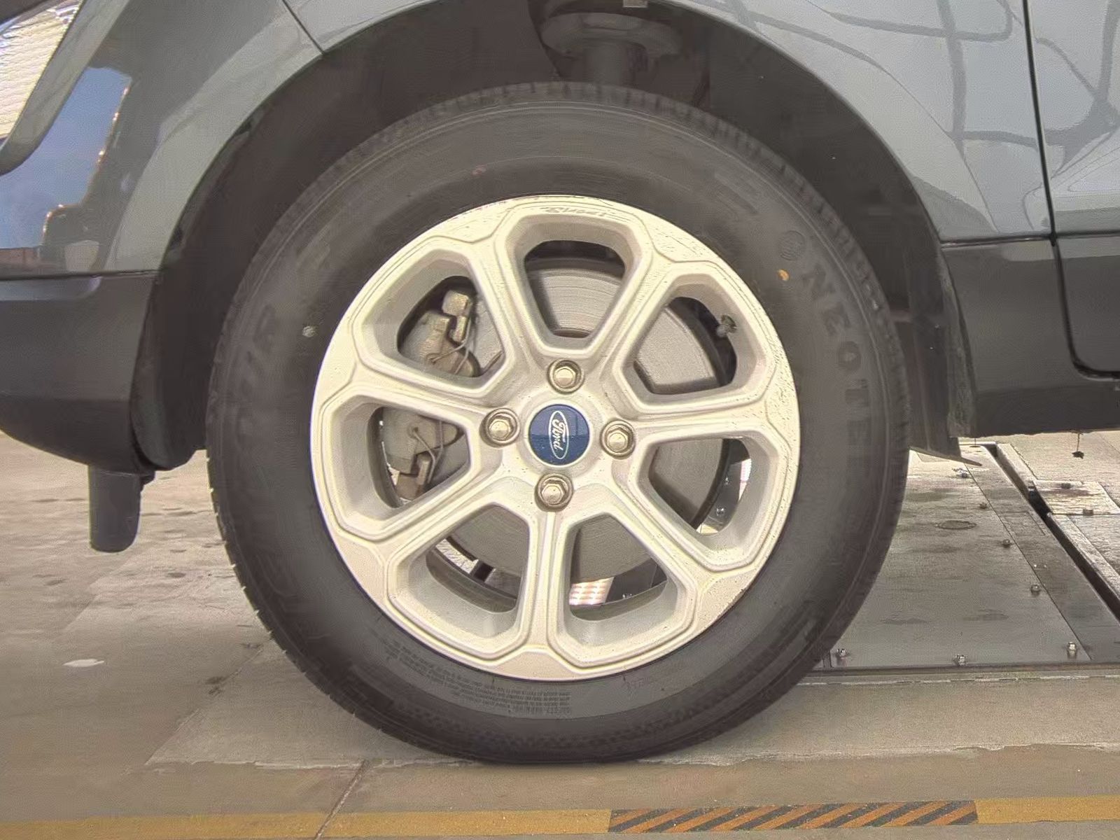 FORD ECOSPORT - 10