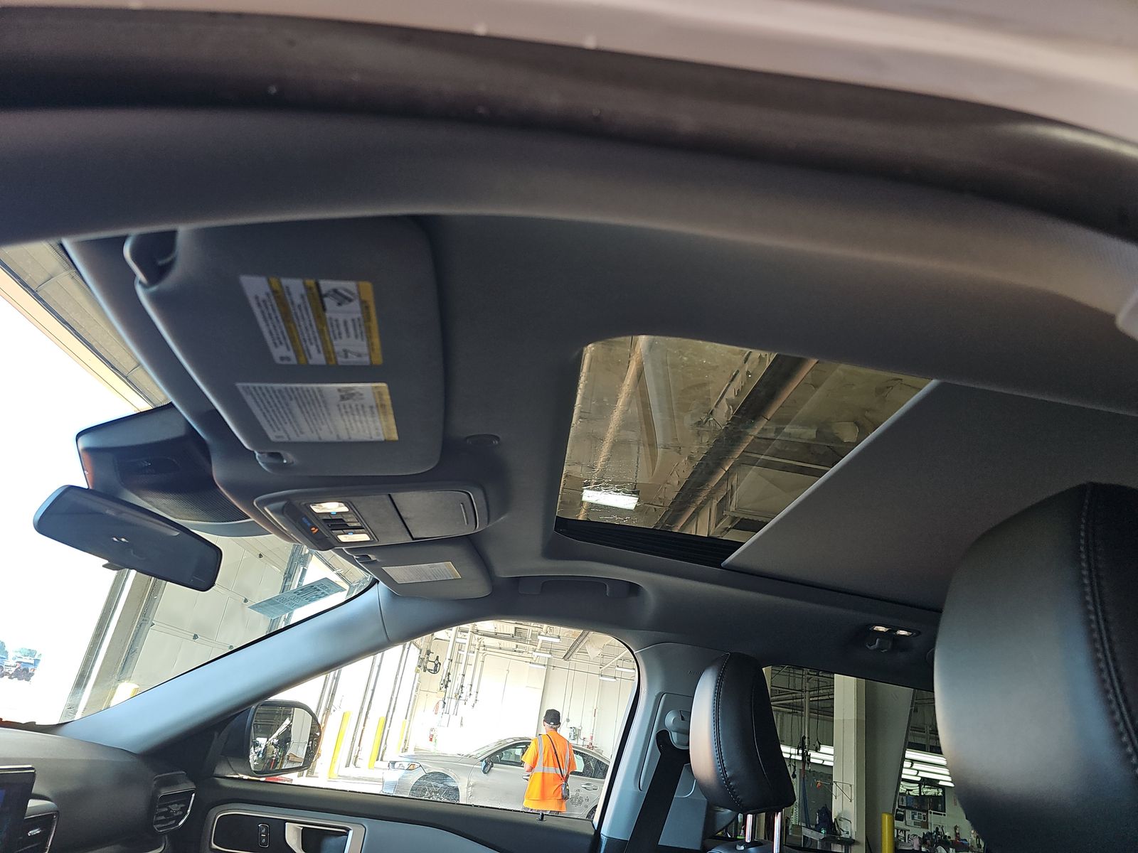 FORD EXPLORER - 10