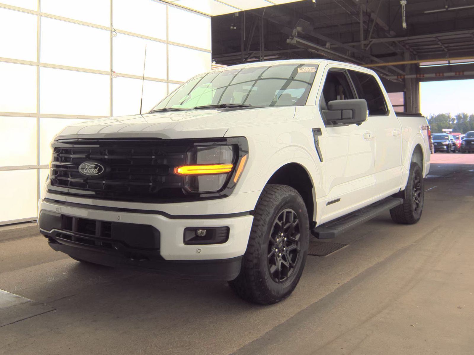2024 Ford F-150 Hybrid XLT AWD