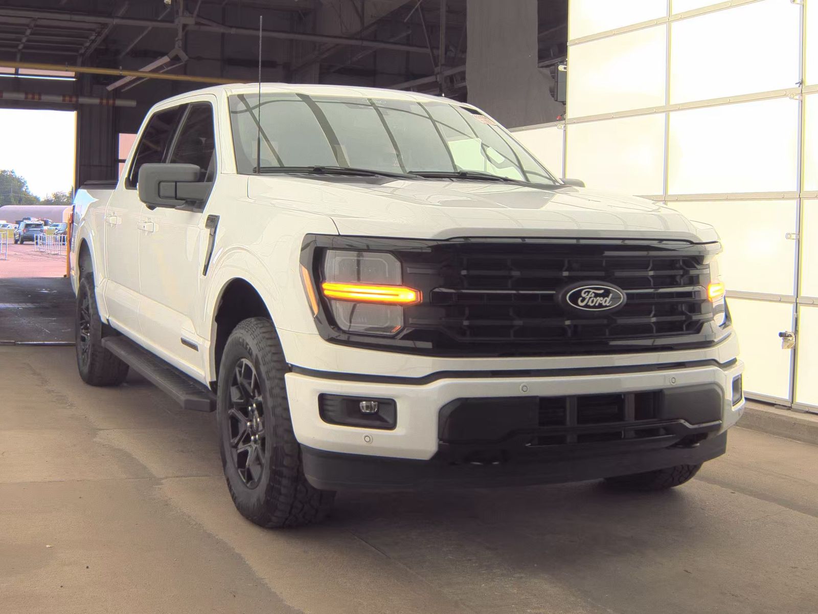 2024 Ford F-150 Hybrid XLT AWD