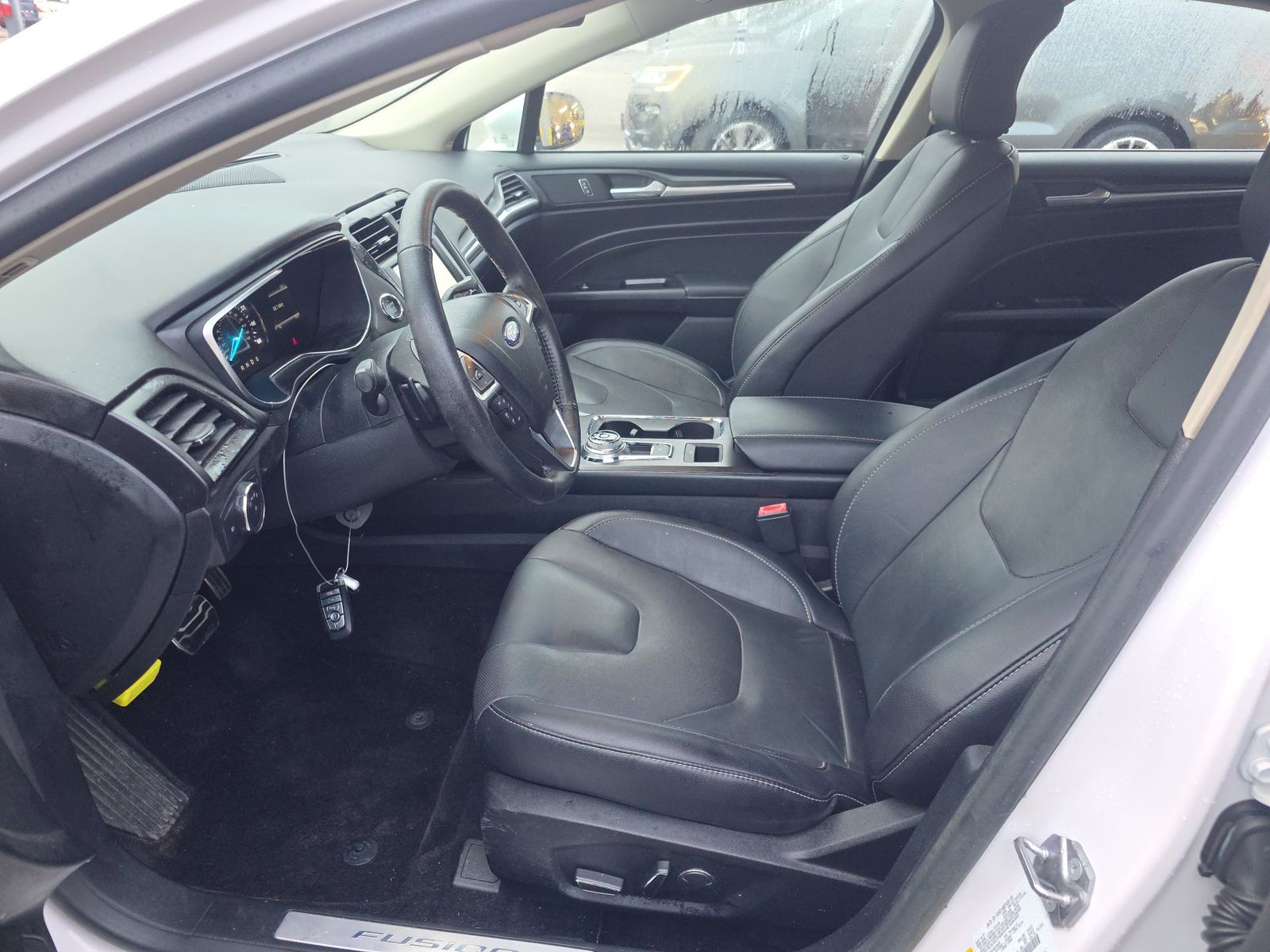 FORD FUSION - 8