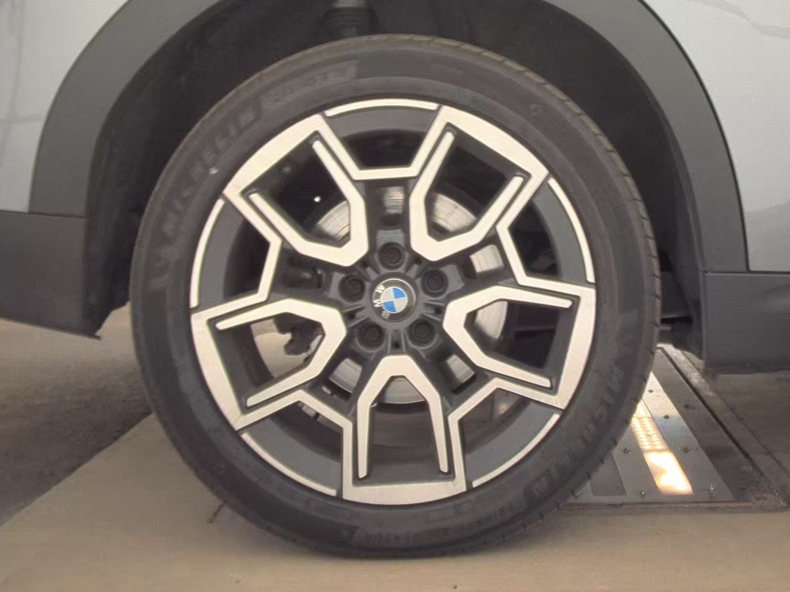 2025 BMW X2 xDrive28i AWD
