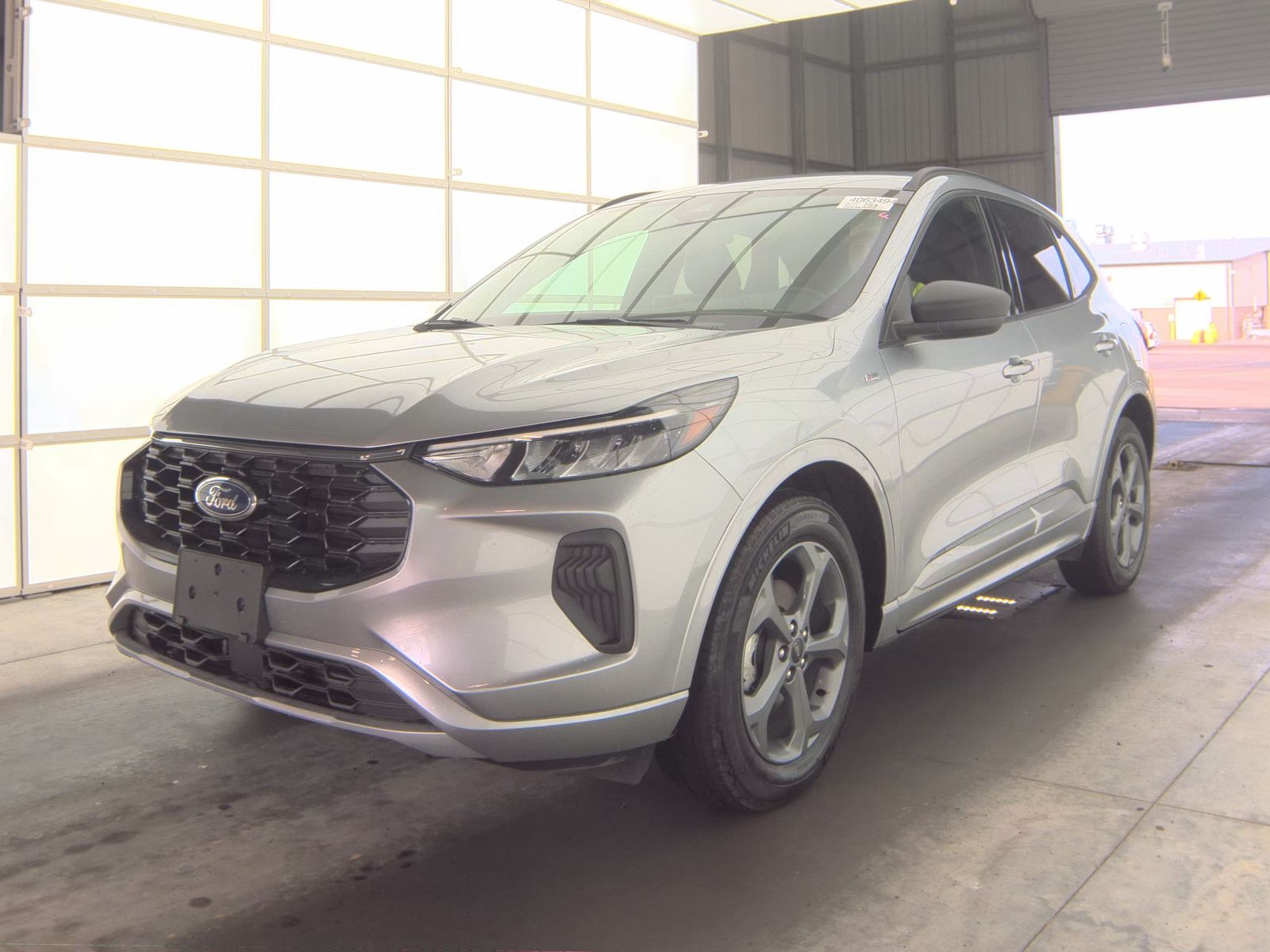 FORD ESCAPE - 1