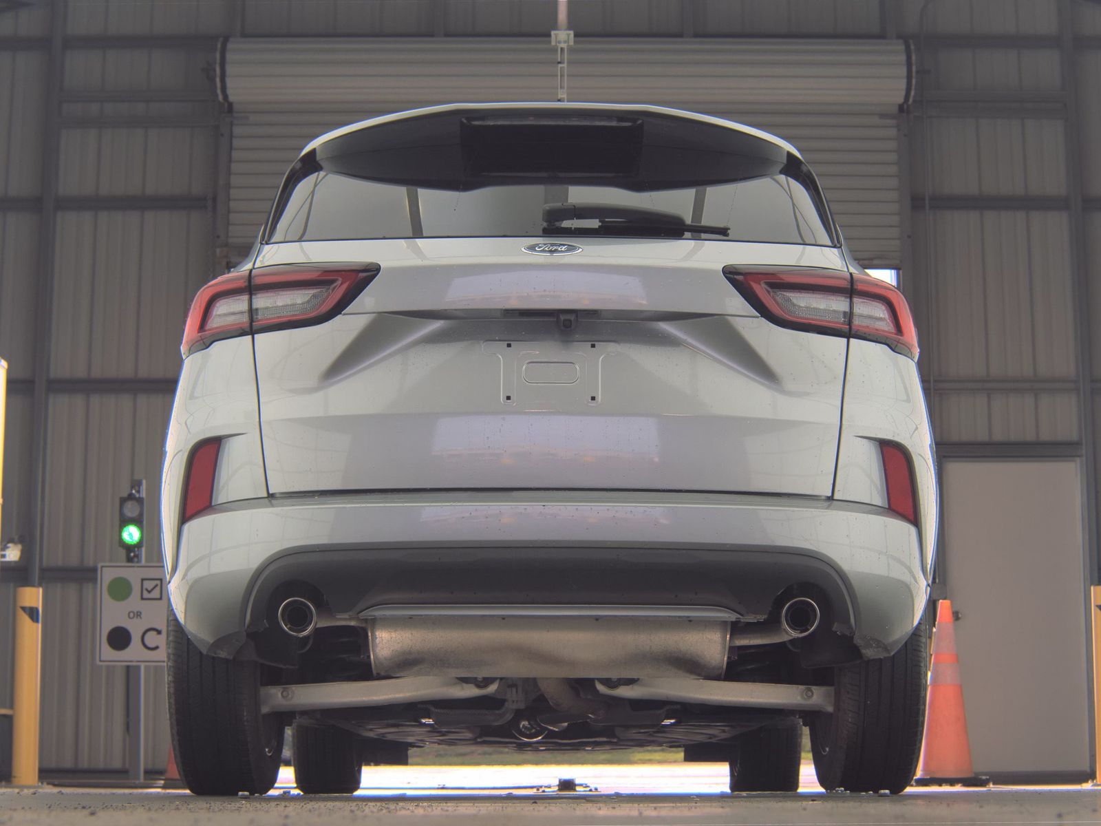 FORD ESCAPE - 8