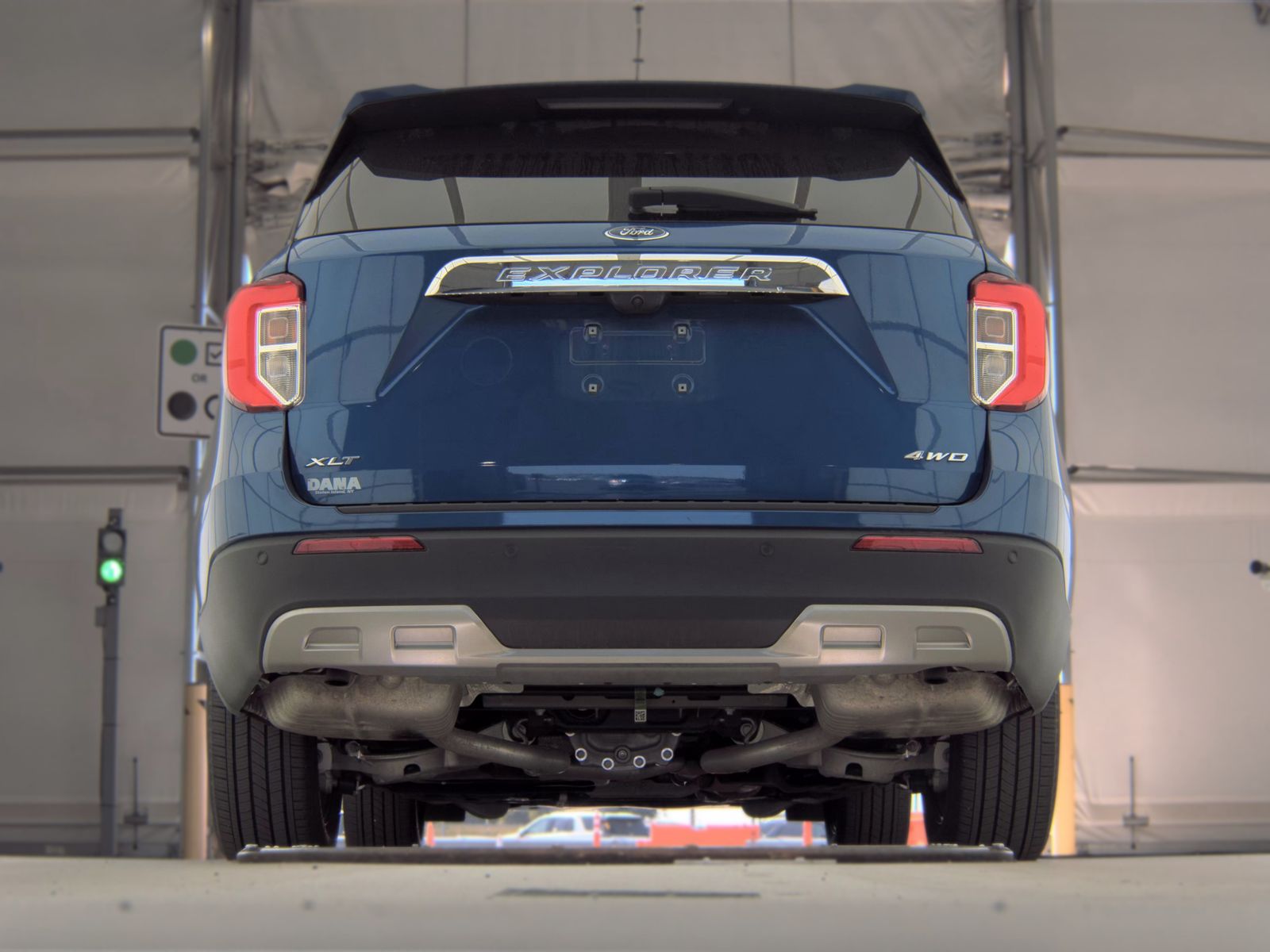 FORD EXPLORER - 8
