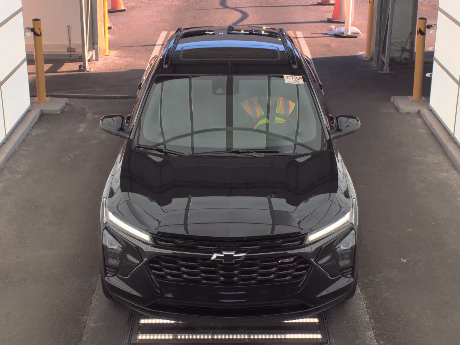 CHEVROLET TRAX - 3