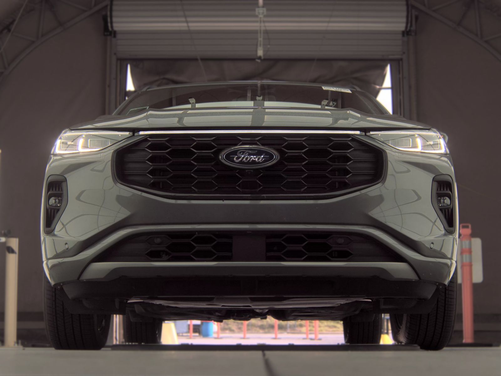 FORD ESCAPE - 4