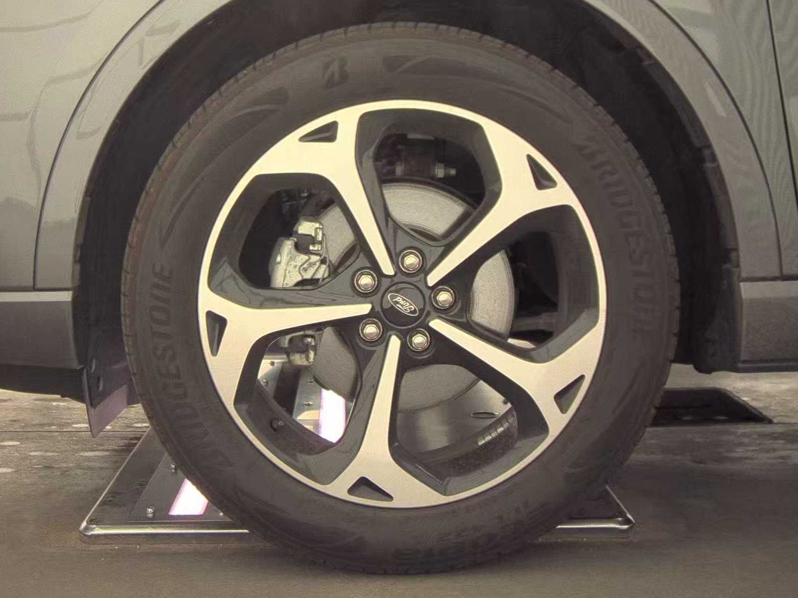 FORD ESCAPE - 10