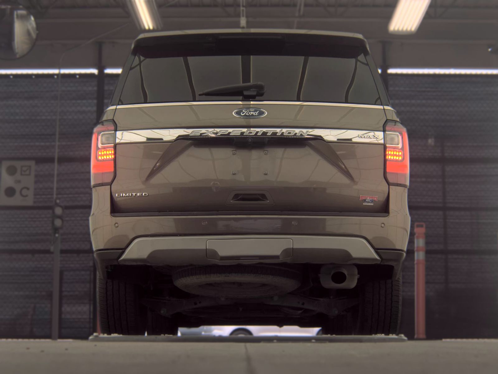 FORD EXPEDITION MAX - 8
