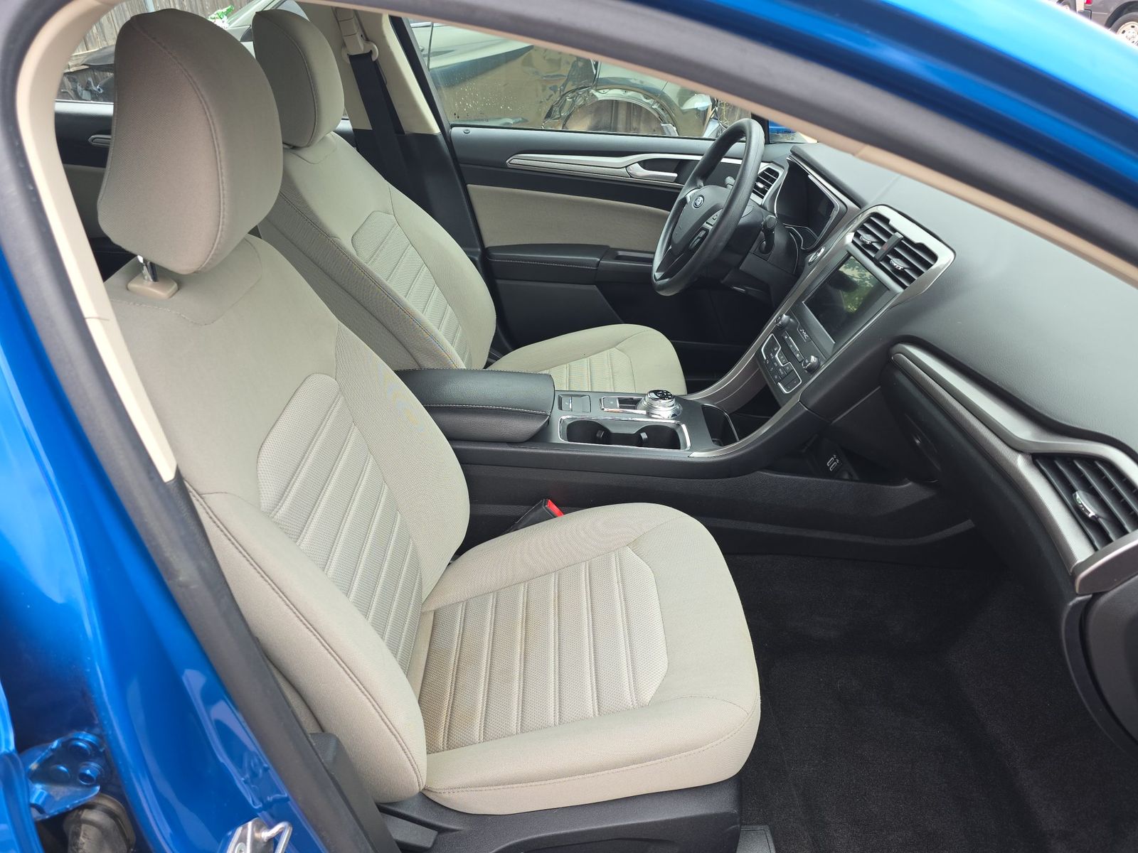 FORD FUSION - 9