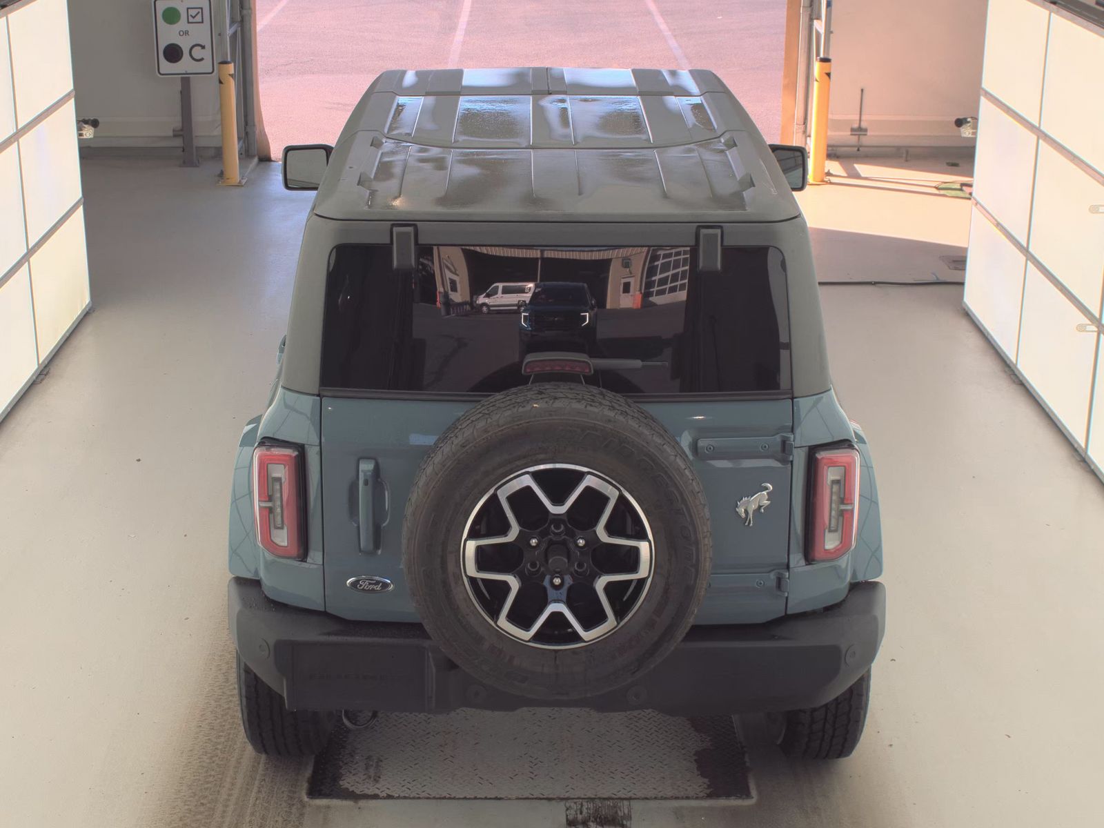 FORD BRONCO - 7