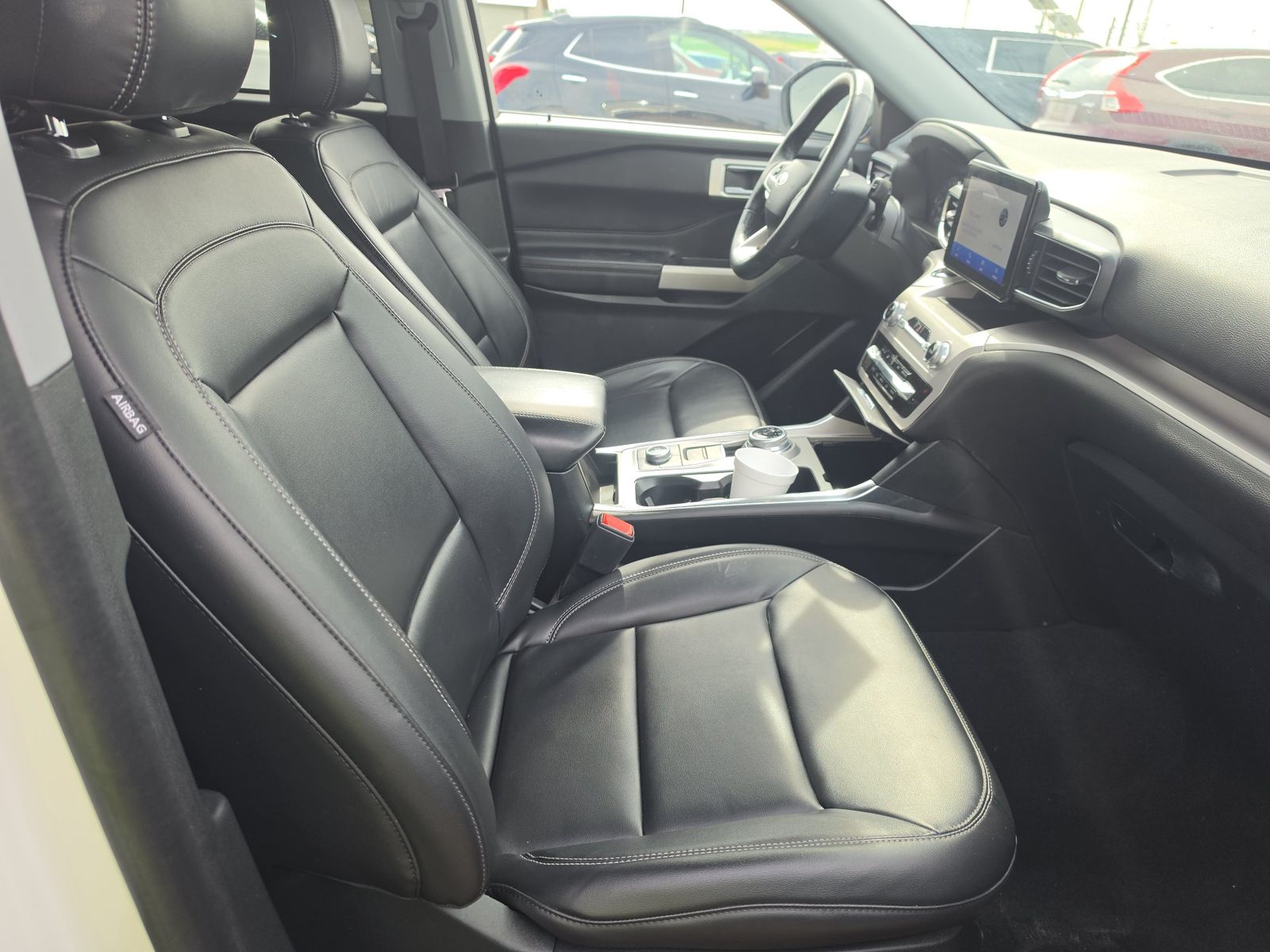 FORD EXPLORER - 9