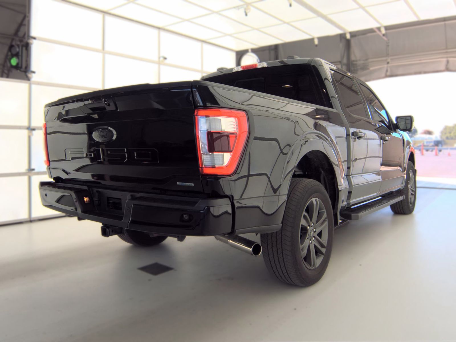 2023 Ford F-150 Lariat AWD