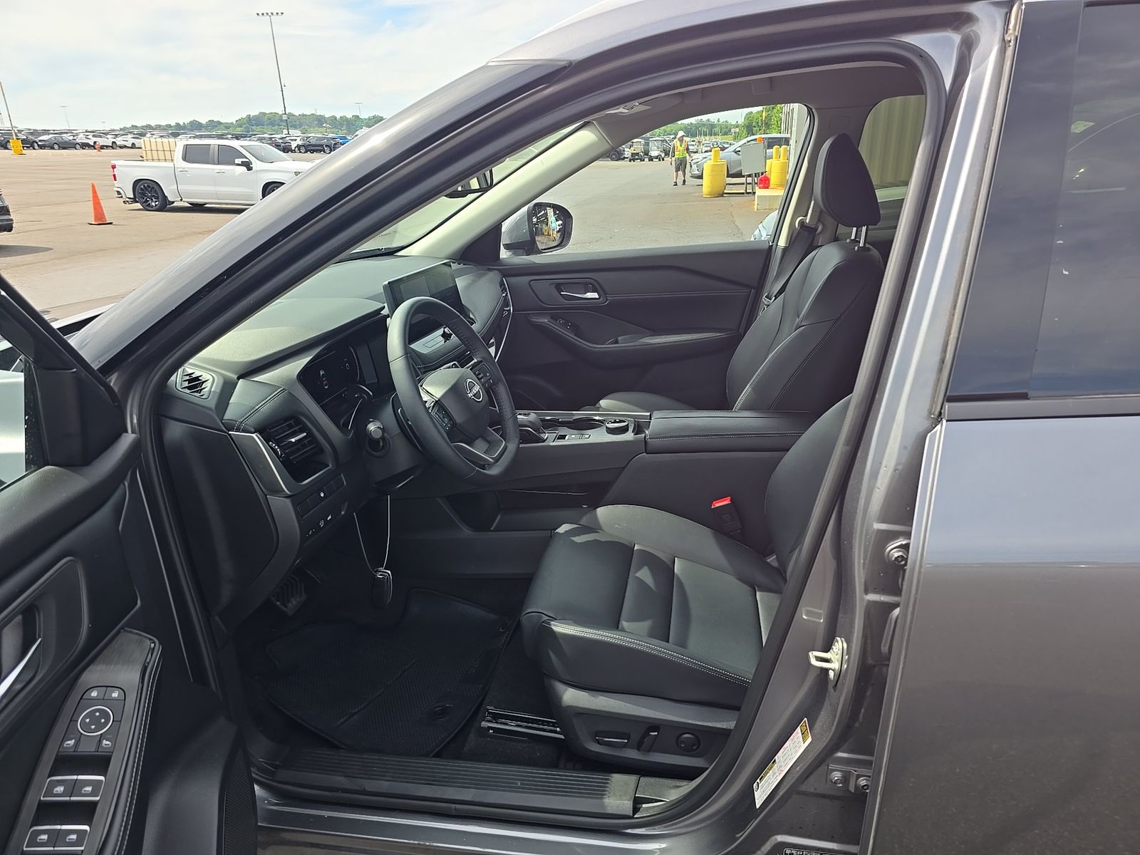 2025 Nissan Rogue SL AWD