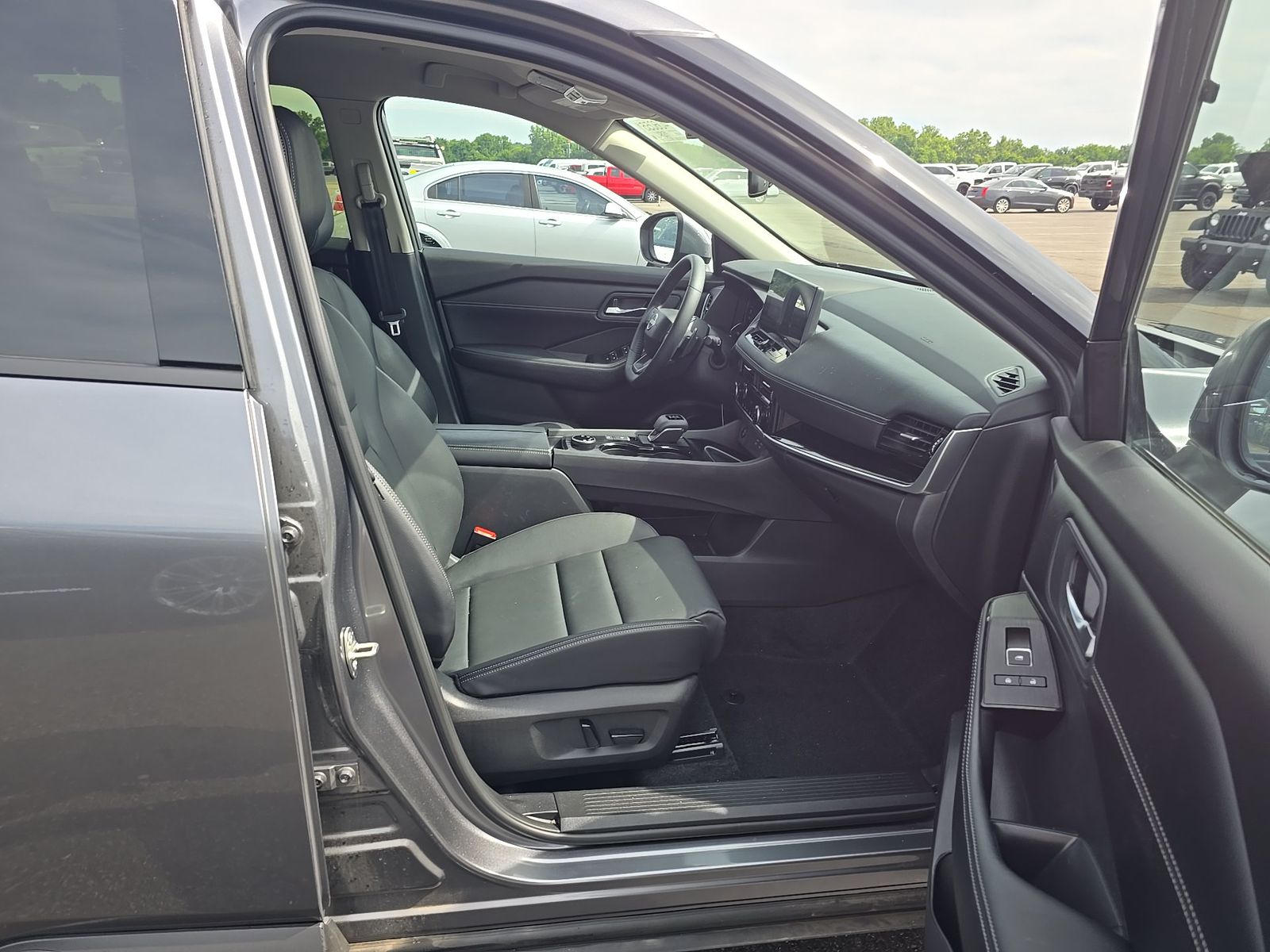 2025 Nissan Rogue SL AWD
