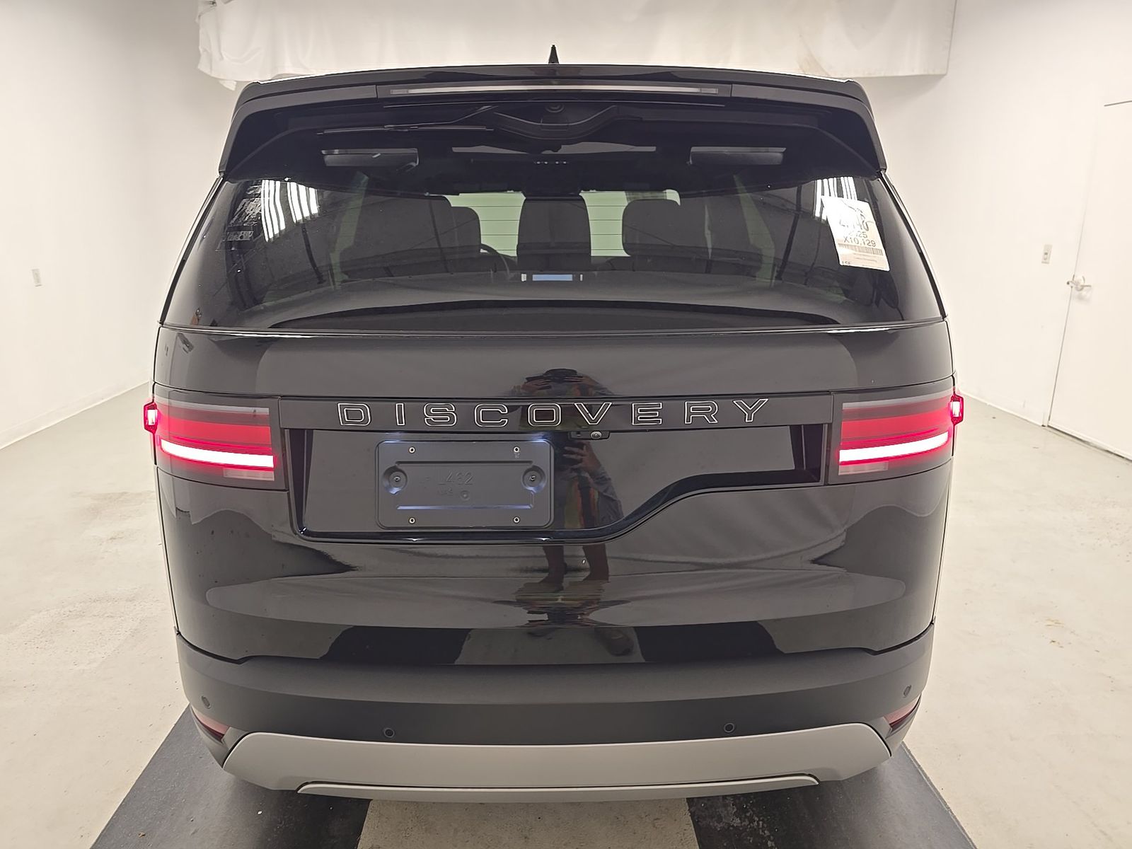2025 Land Rover Discovery S AWD
