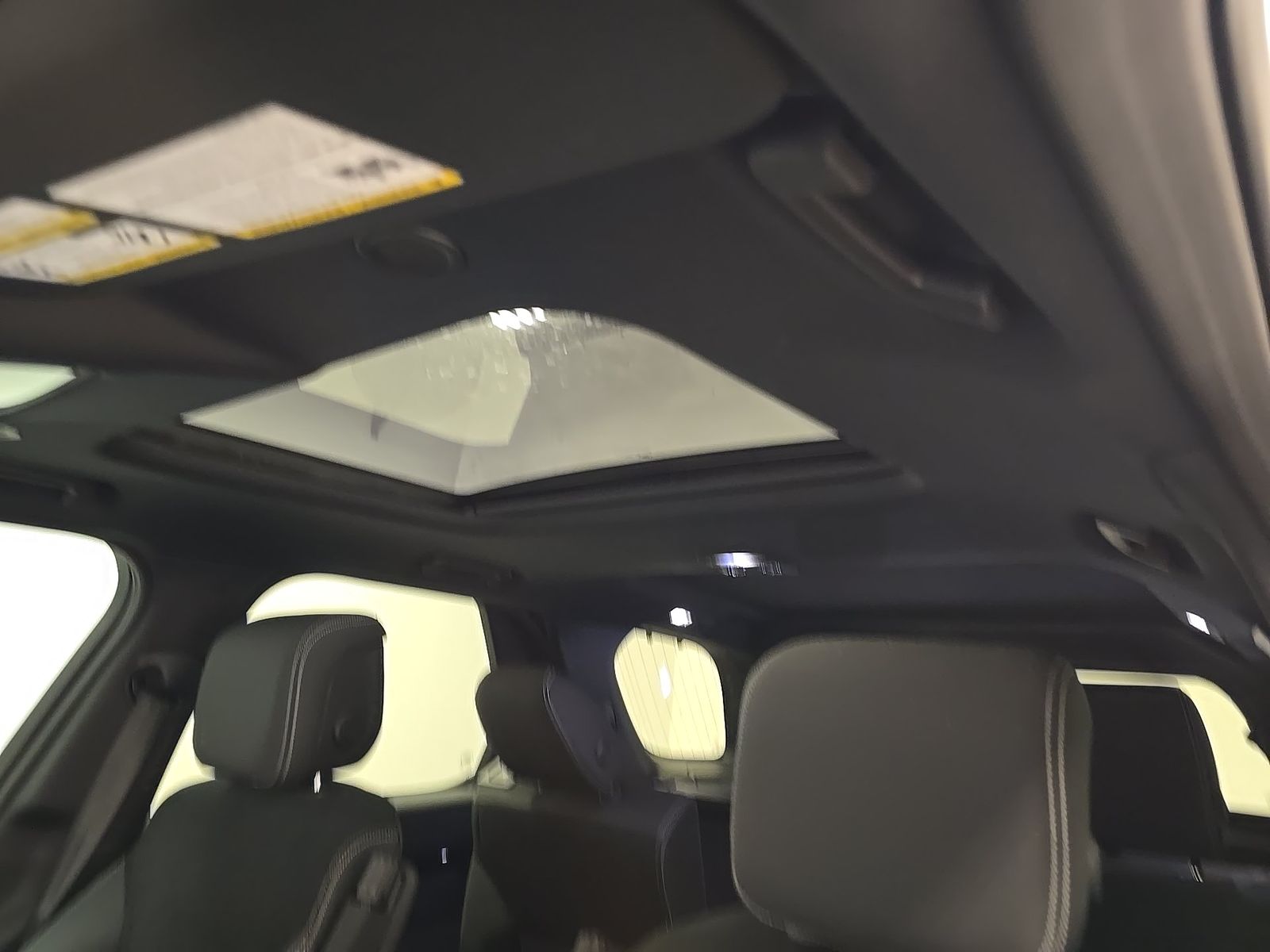 2025 Land Rover Discovery S AWD