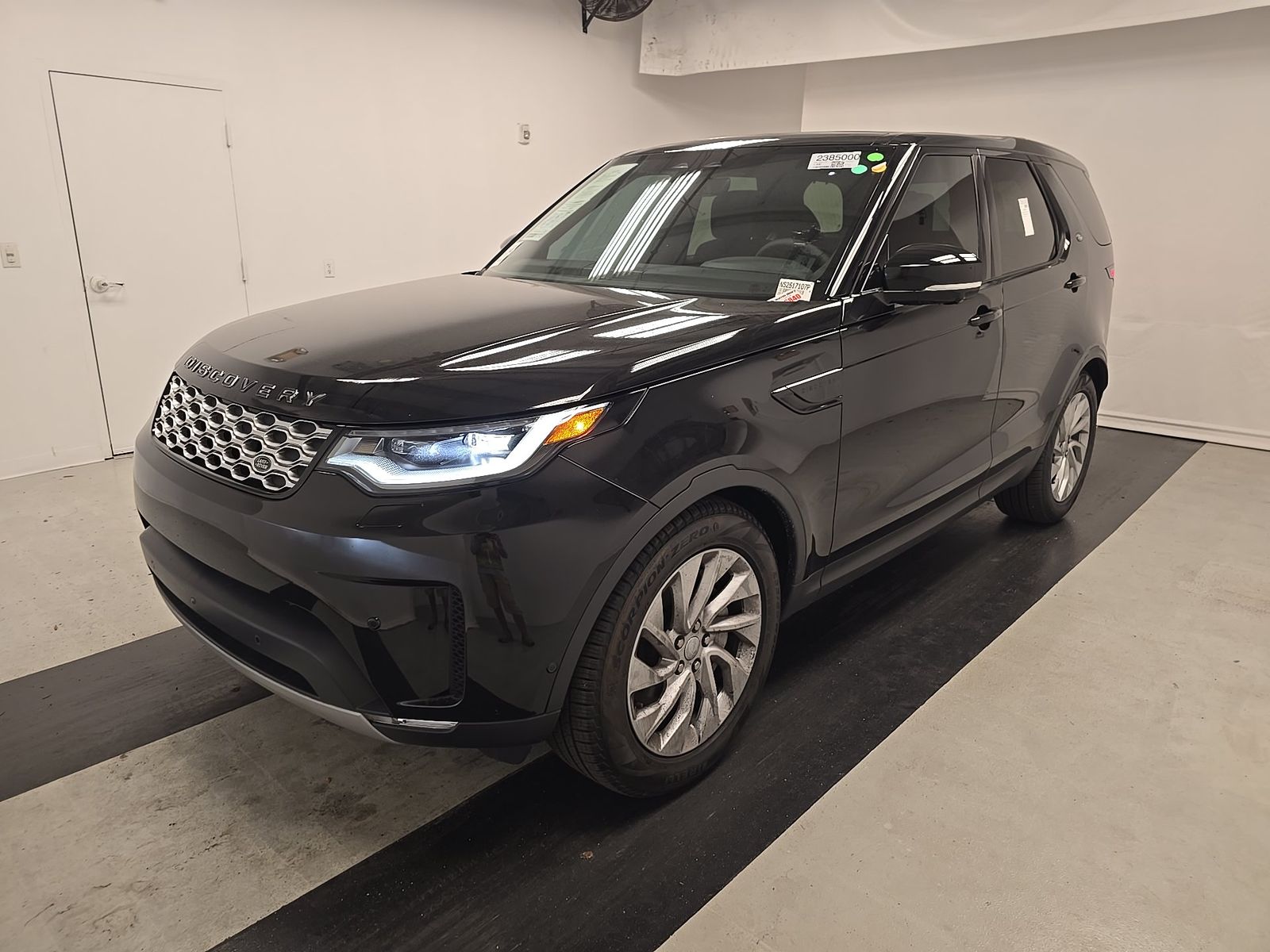 2025 Land Rover Discovery S AWD