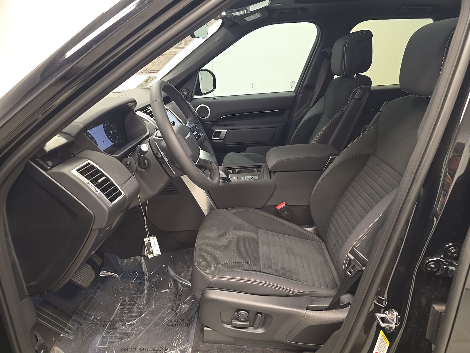 2025 Land Rover Discovery S AWD