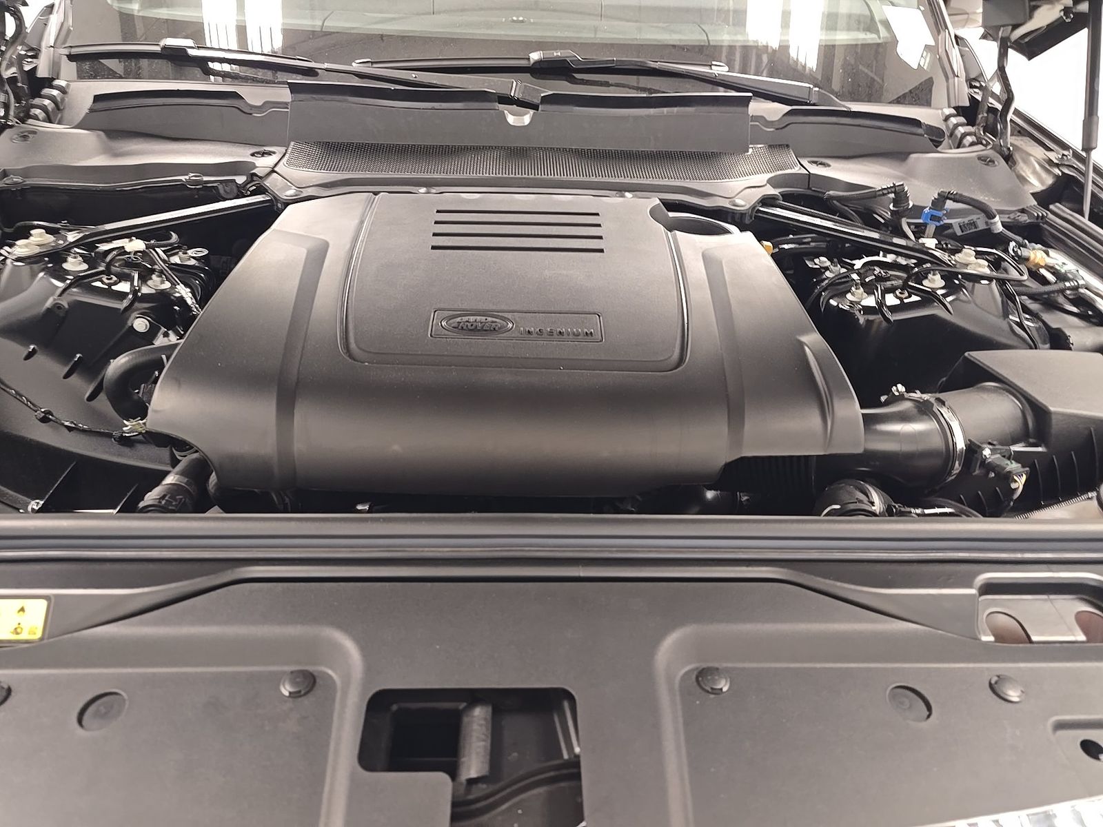 2025 Land Rover Discovery S AWD
