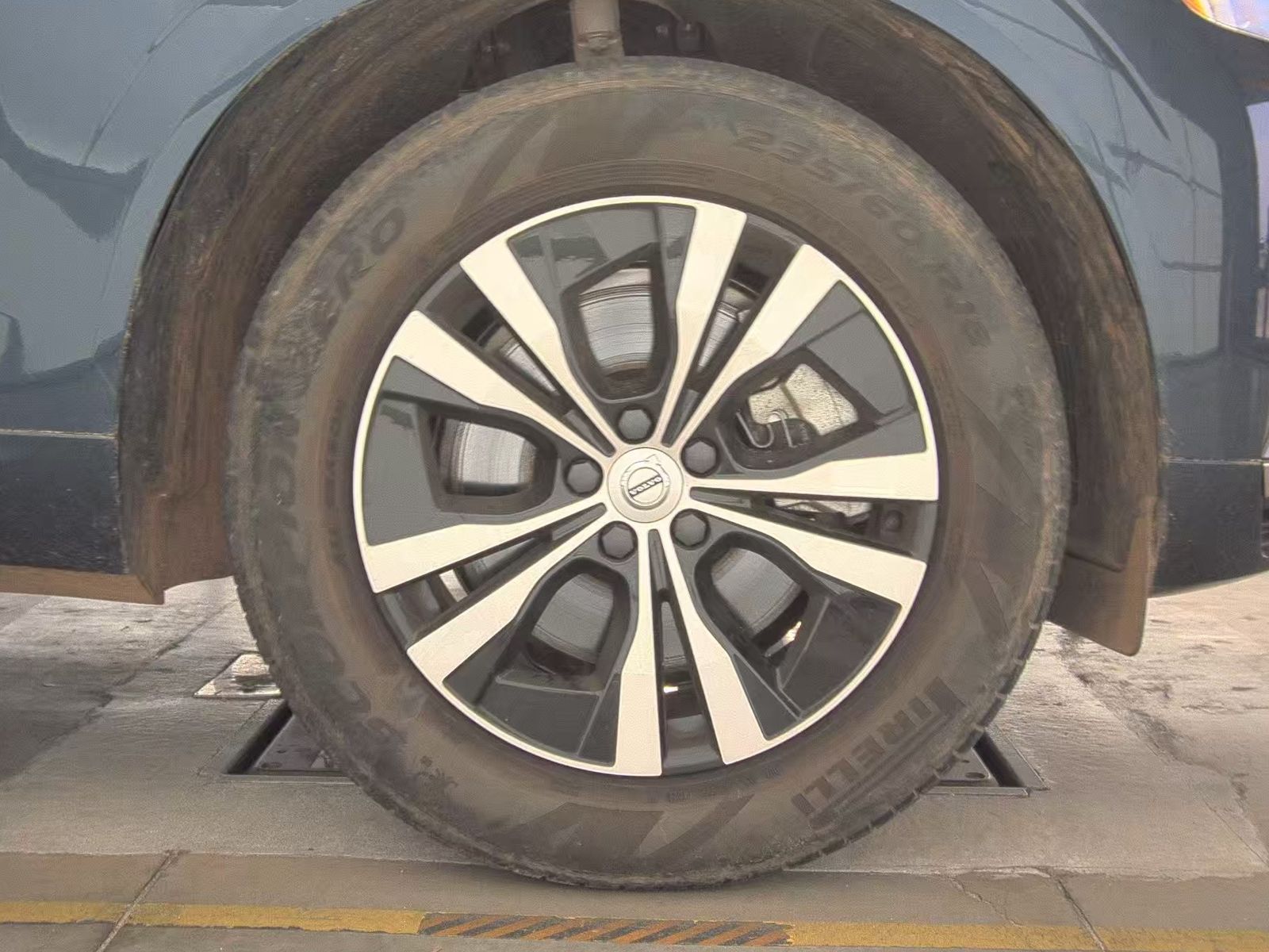 2023 Volvo XC60 Recharge T8 Core AWD