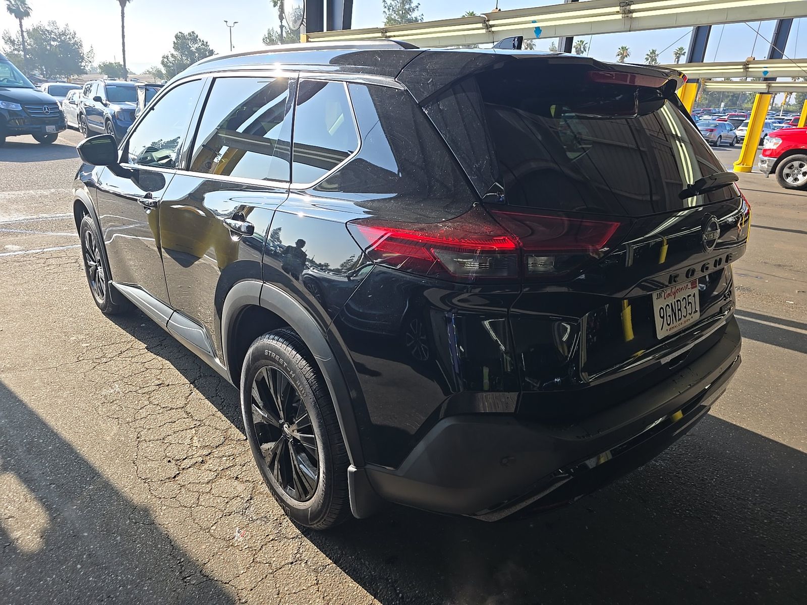 2023 Nissan Rogue SV FWD