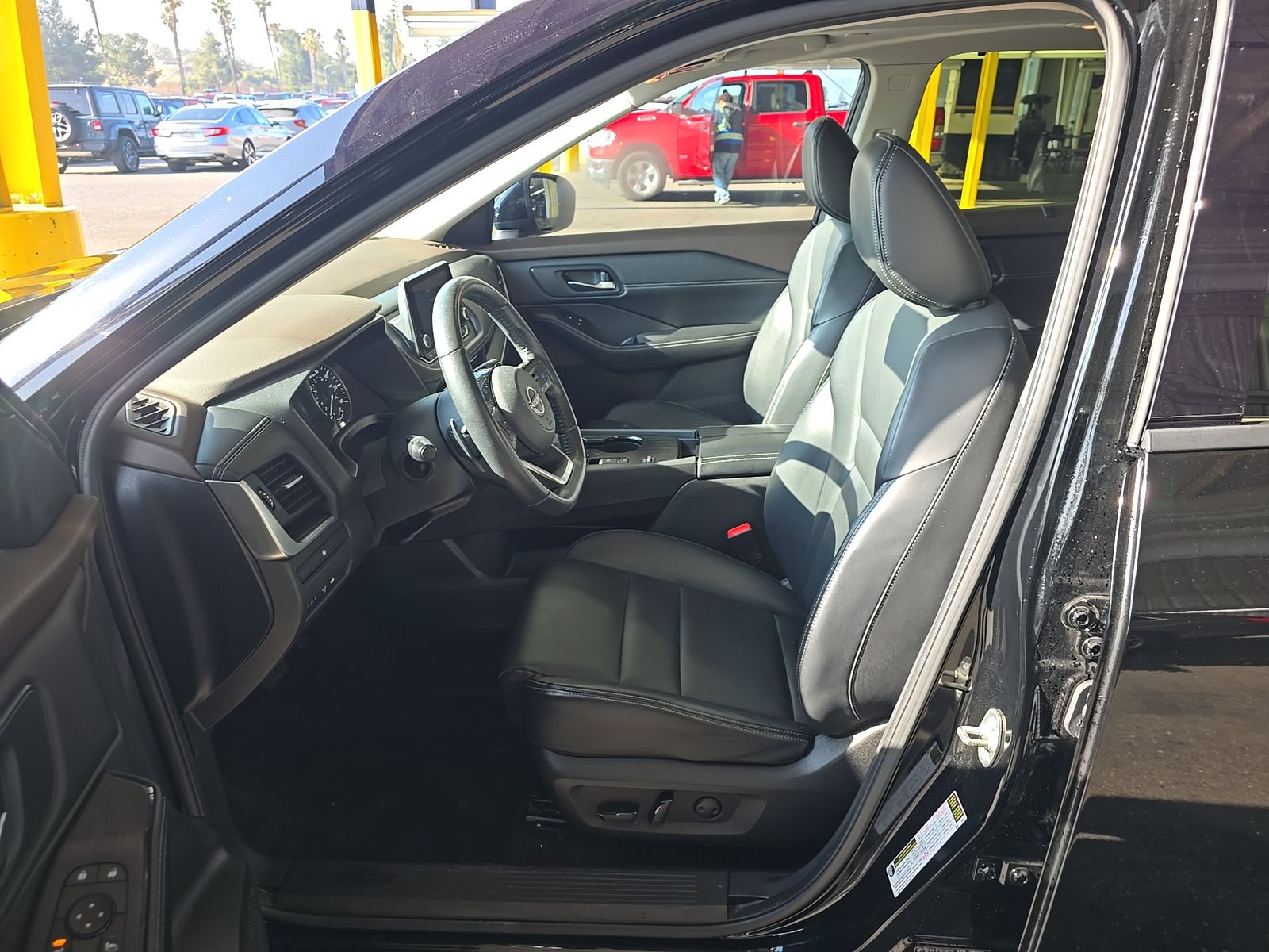 2023 Nissan Rogue SV FWD
