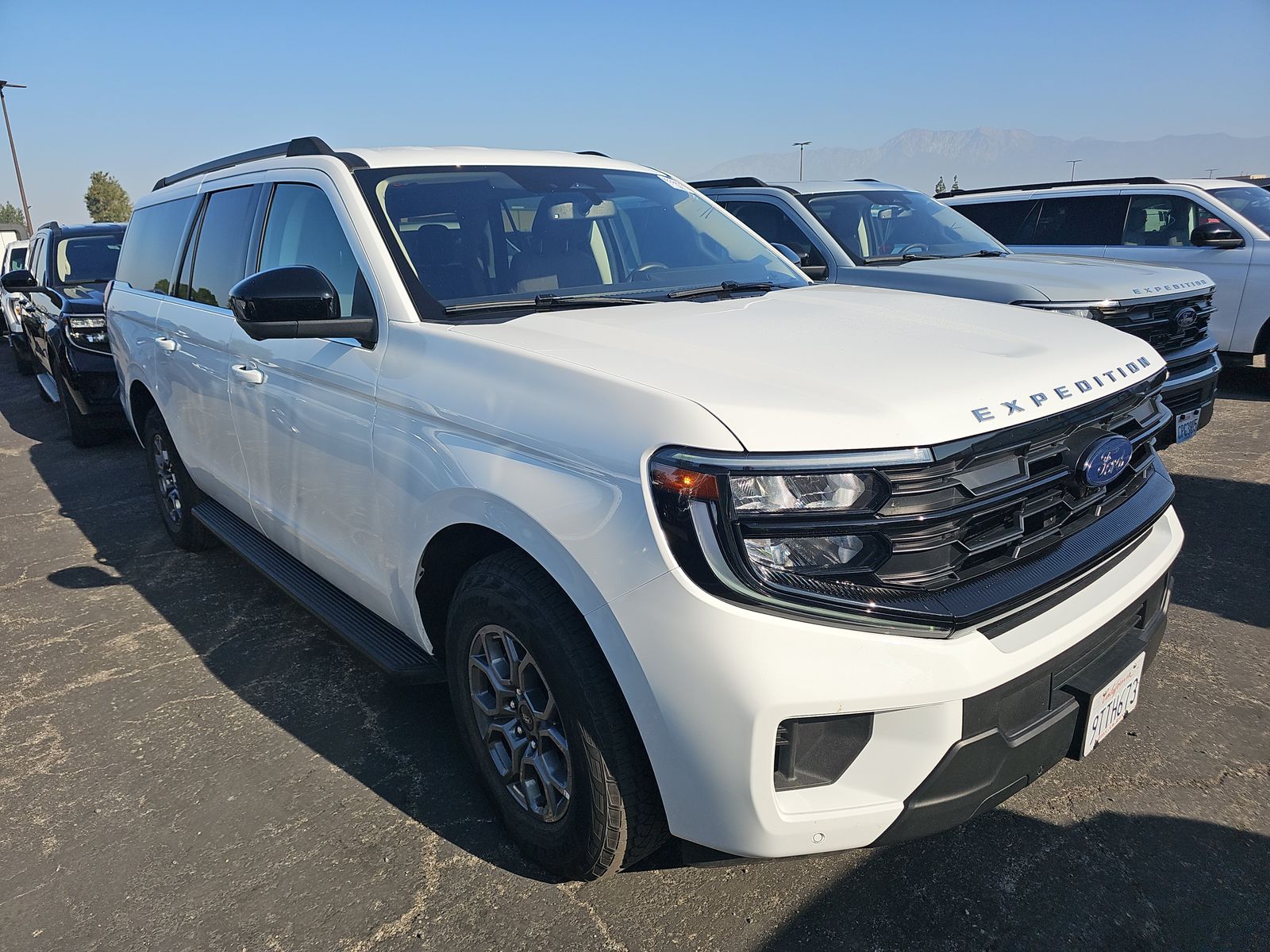 FORD EXPEDITION MAX - 4