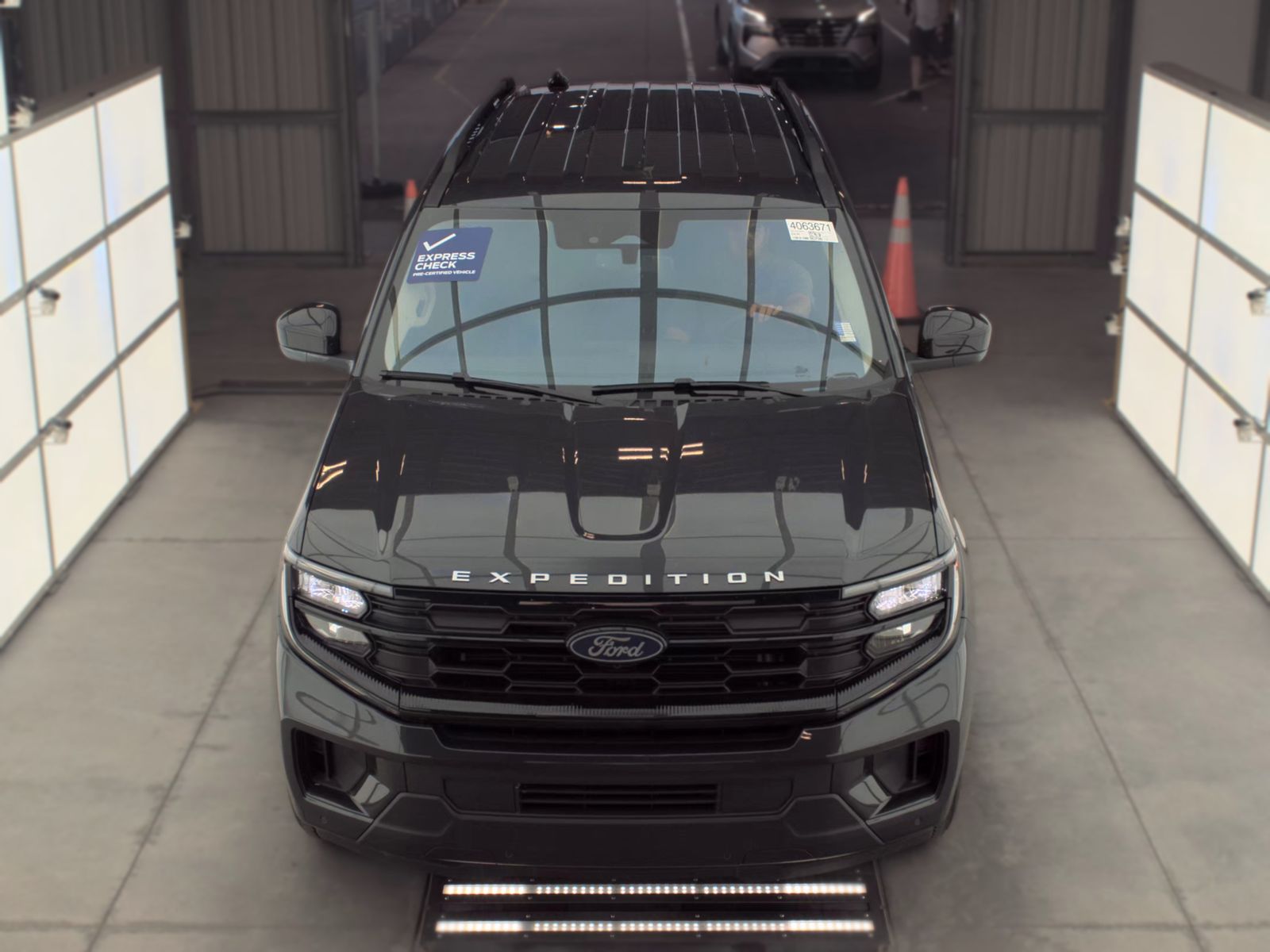 FORD EXPEDITION - 3