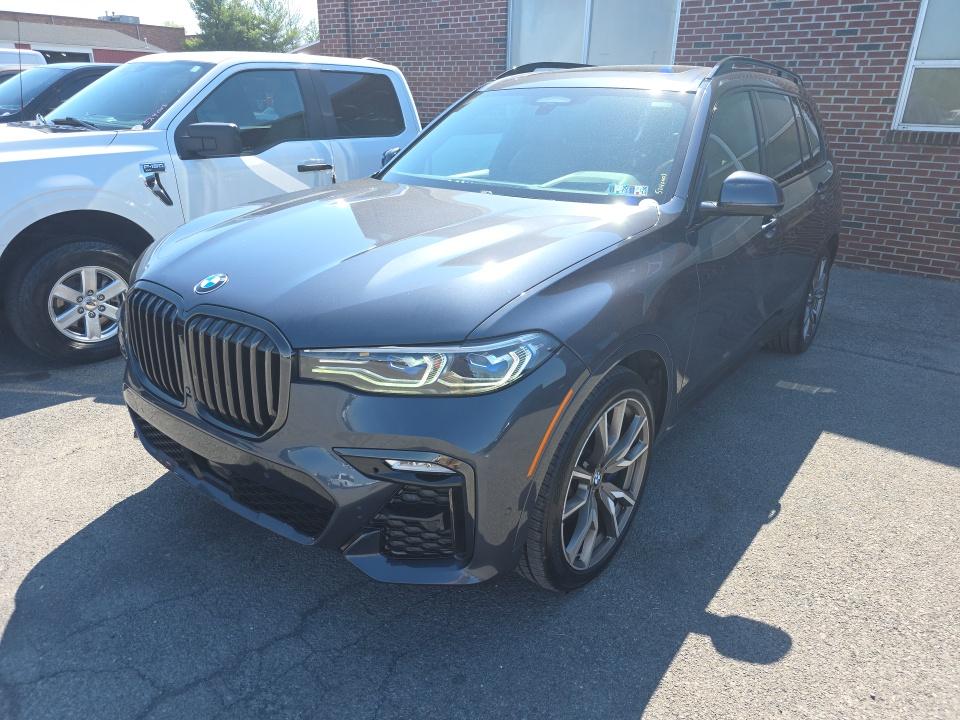 2021 BMW X7 M50i AWD
