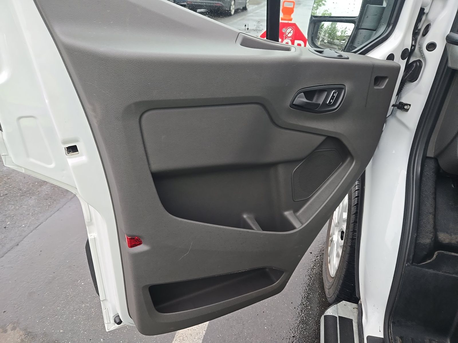 FORD TRANSIT 250 - 10