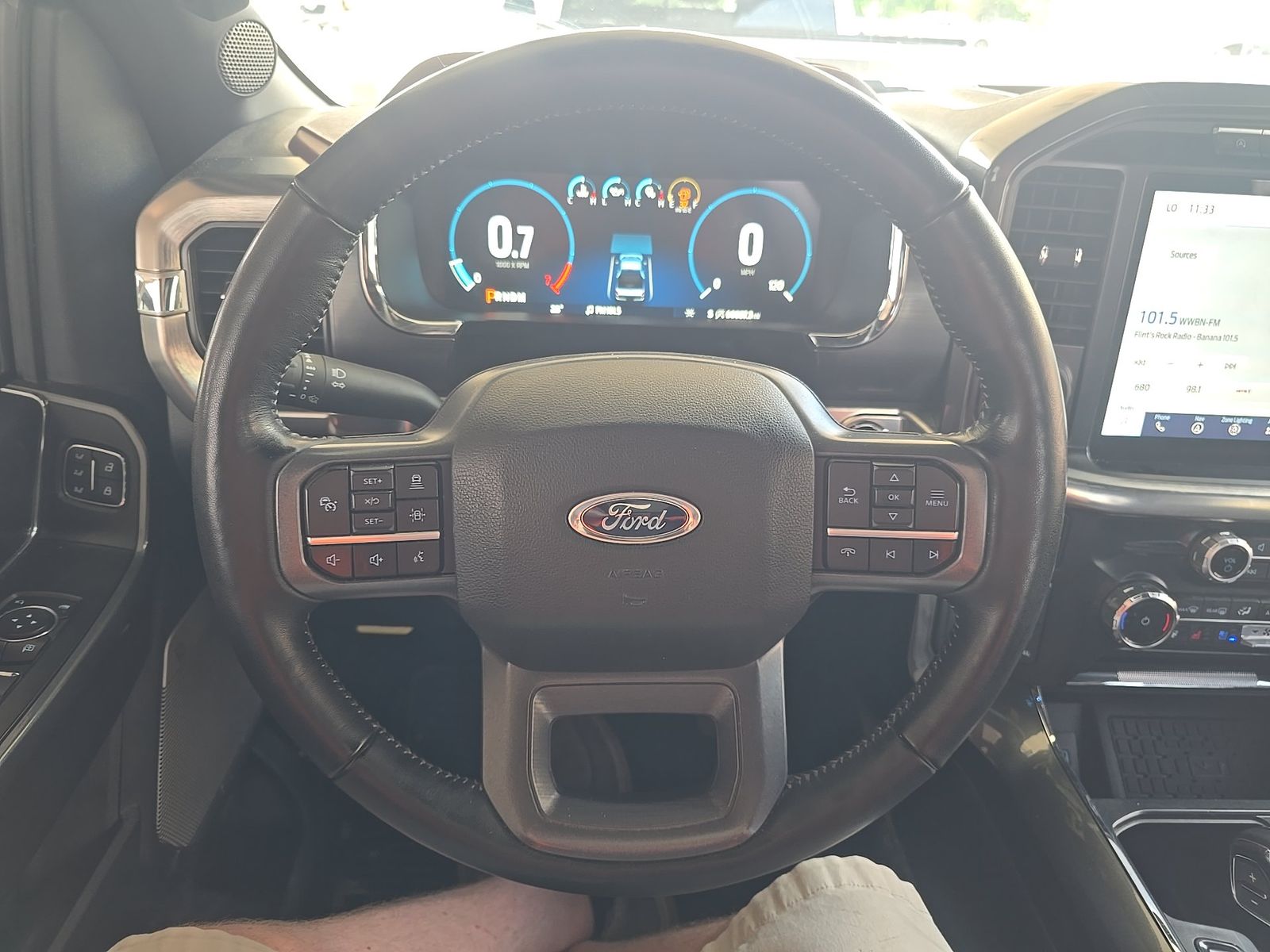 2023 Ford F-150 Lariat AWD