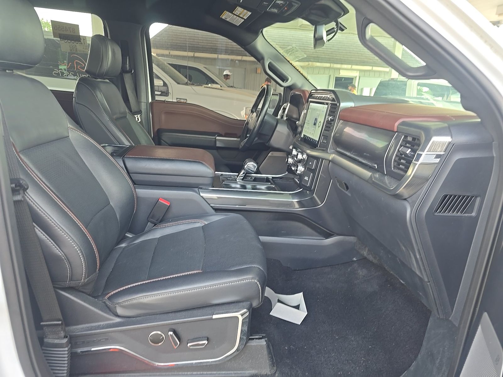 2023 Ford F-150 Lariat AWD