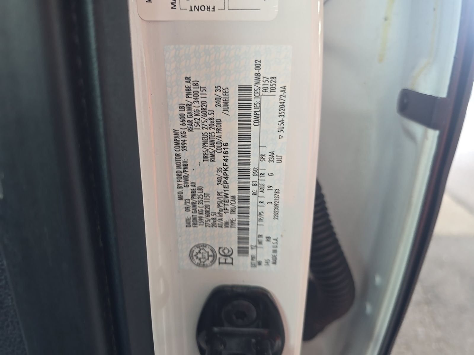 2023 Ford F-150 Lariat AWD