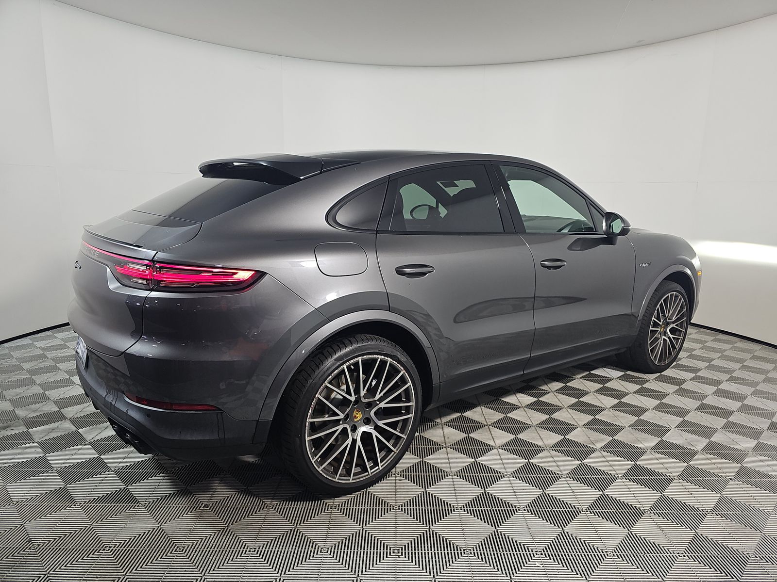 PORSCHE CAYENNE - 5