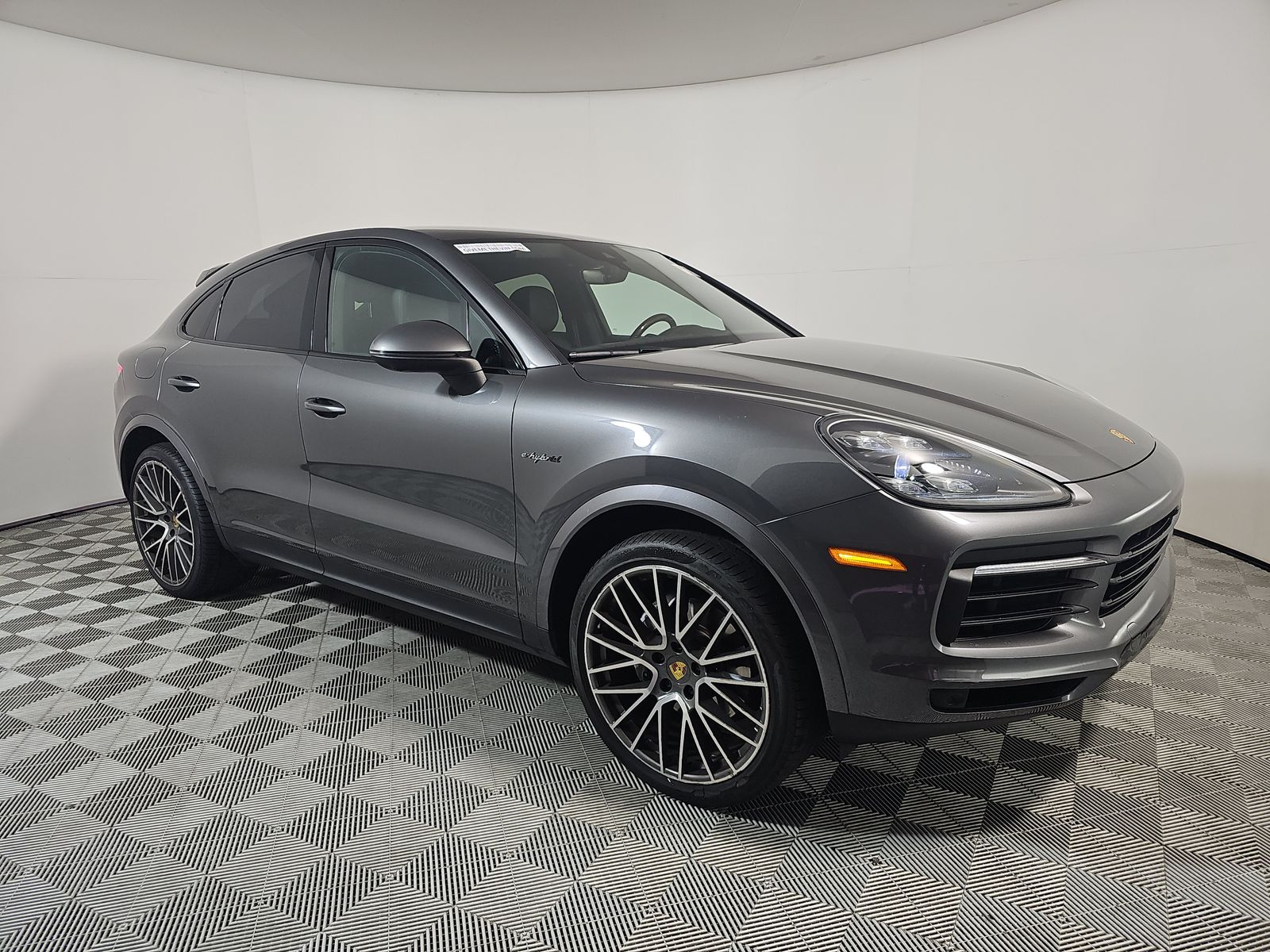 PORSCHE CAYENNE - 4