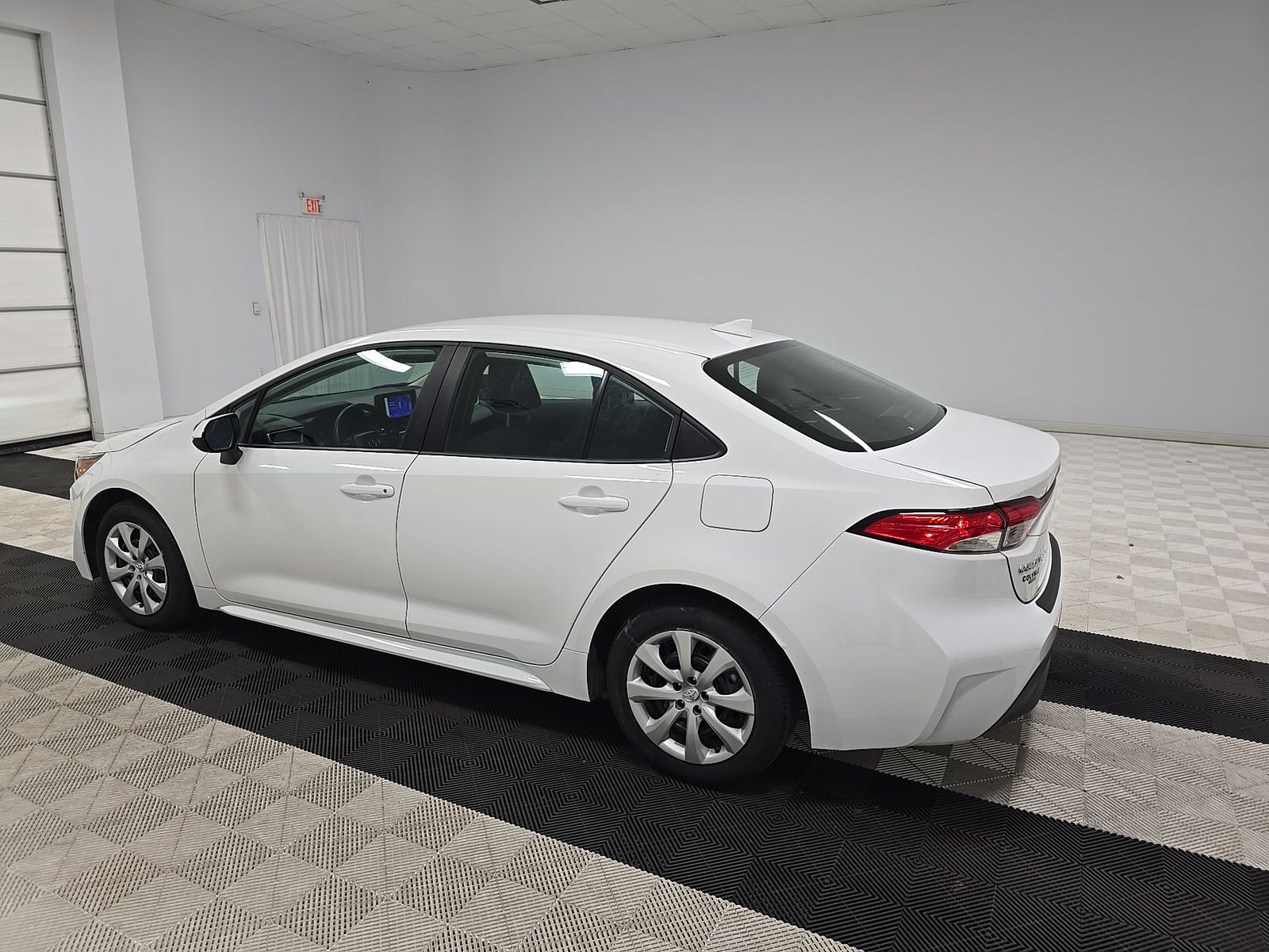 2024 Toyota Corolla LE FWD