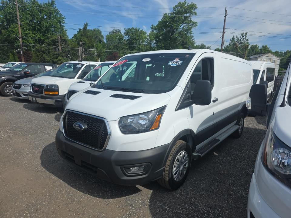 FORD TRANSIT 250 - 1