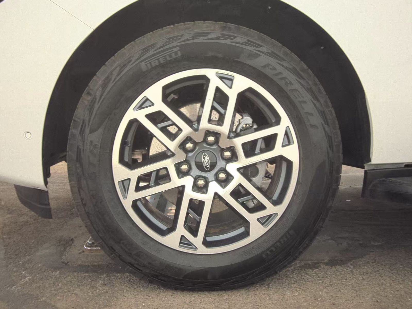 FORD EXPEDITION - 10