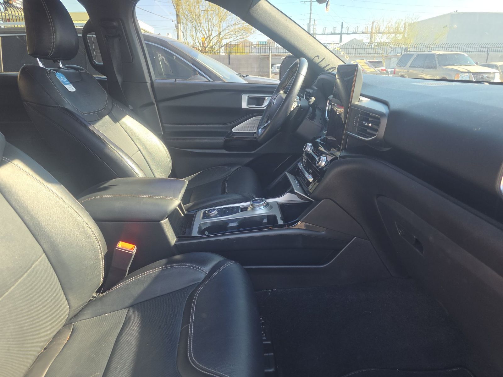 FORD EXPLORER - 9