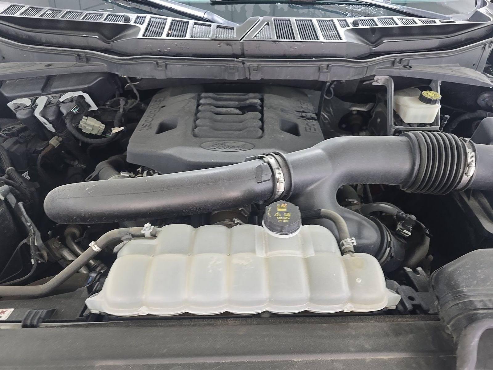 2023 Ford F-150 Lariat AWD