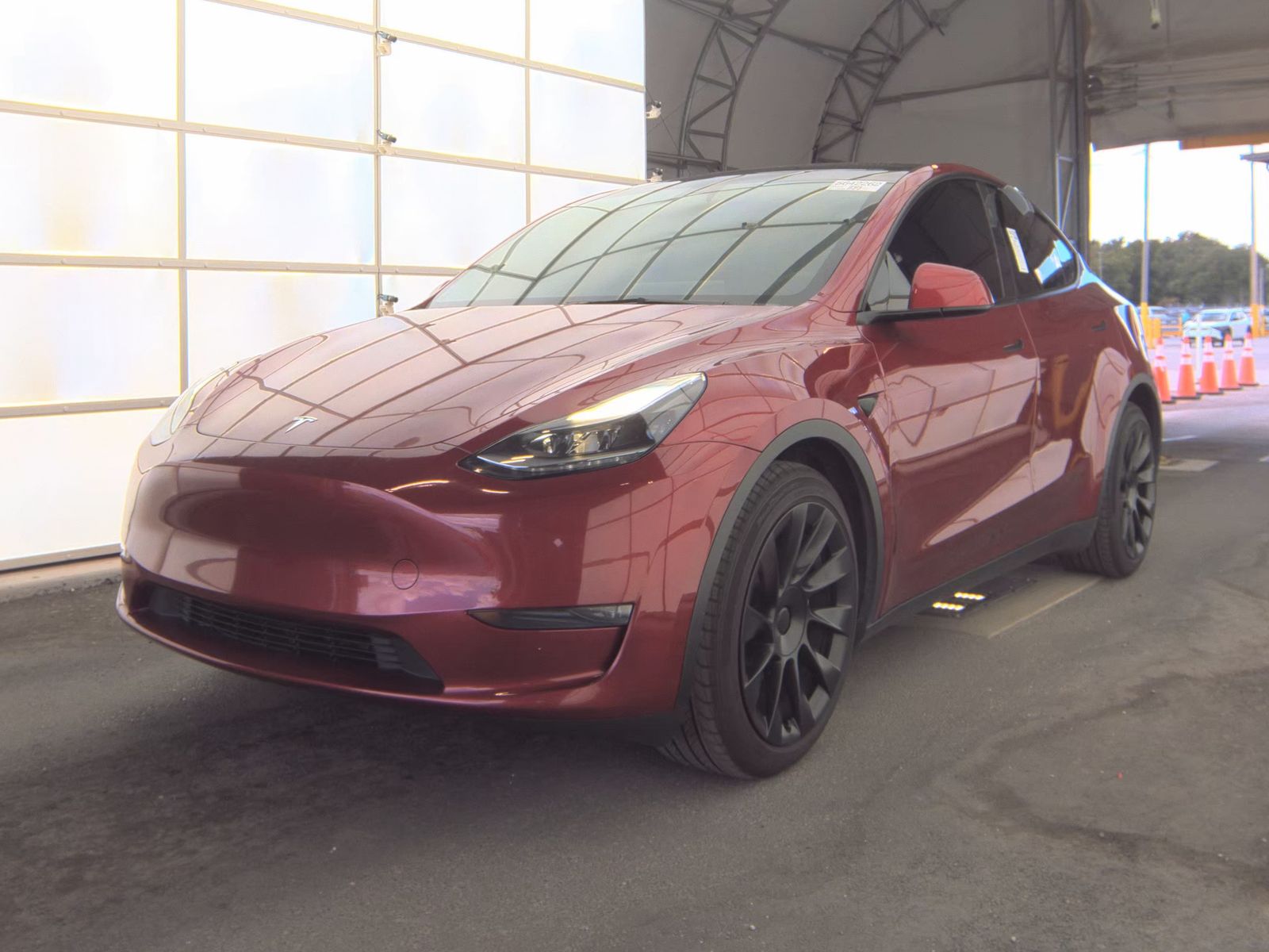 TESLA MODEL Y - 1