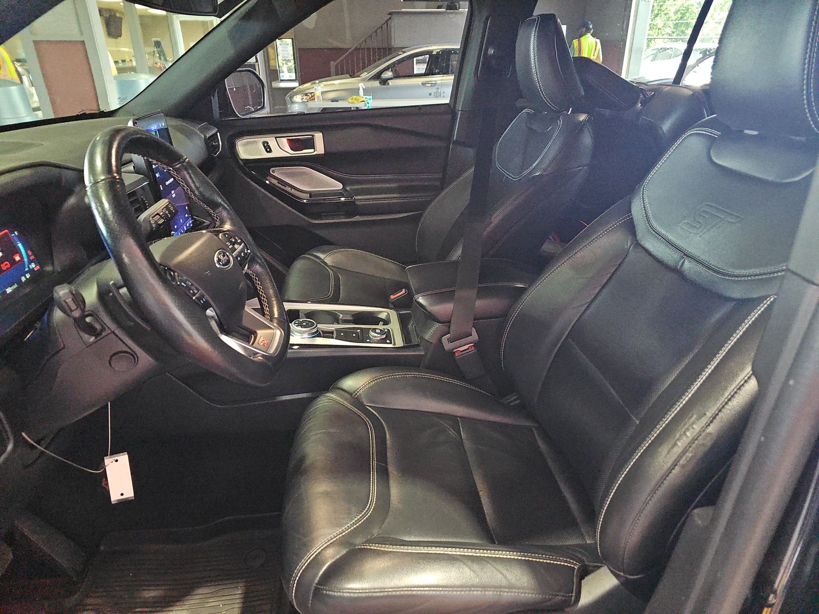 FORD EXPLORER - 8