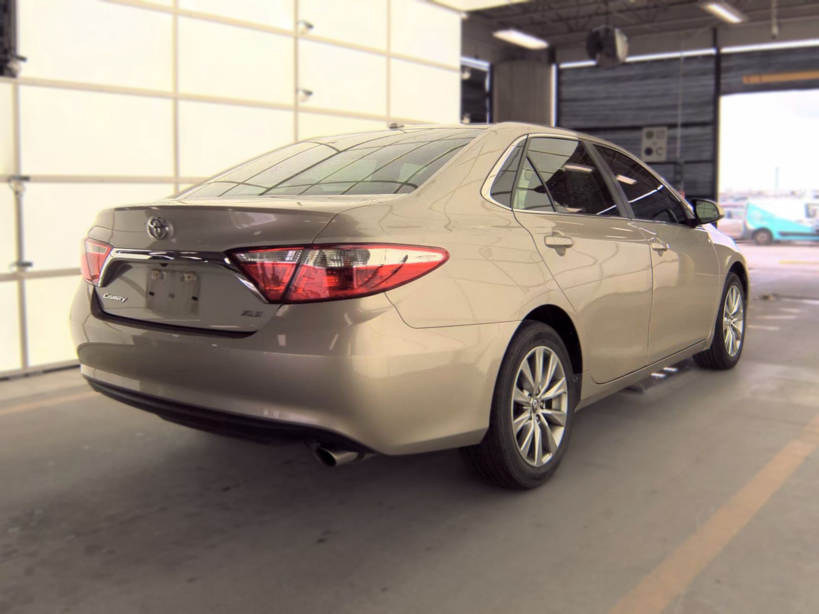 TOYOTA CAMRY - 6