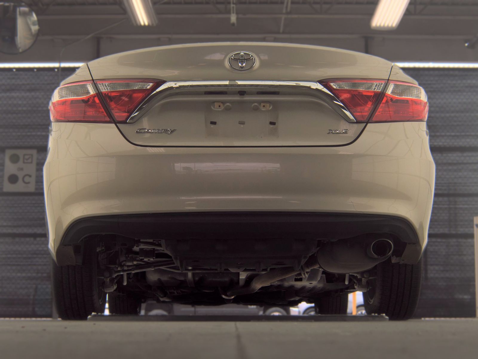 TOYOTA CAMRY - 8