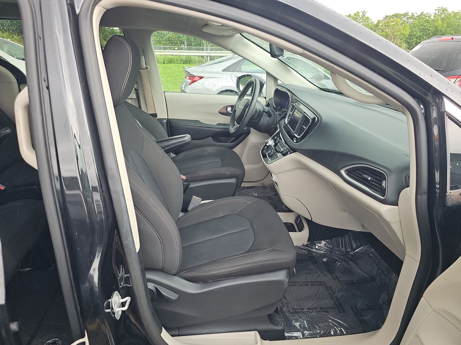 CHRYSLER VOYAGER - 9